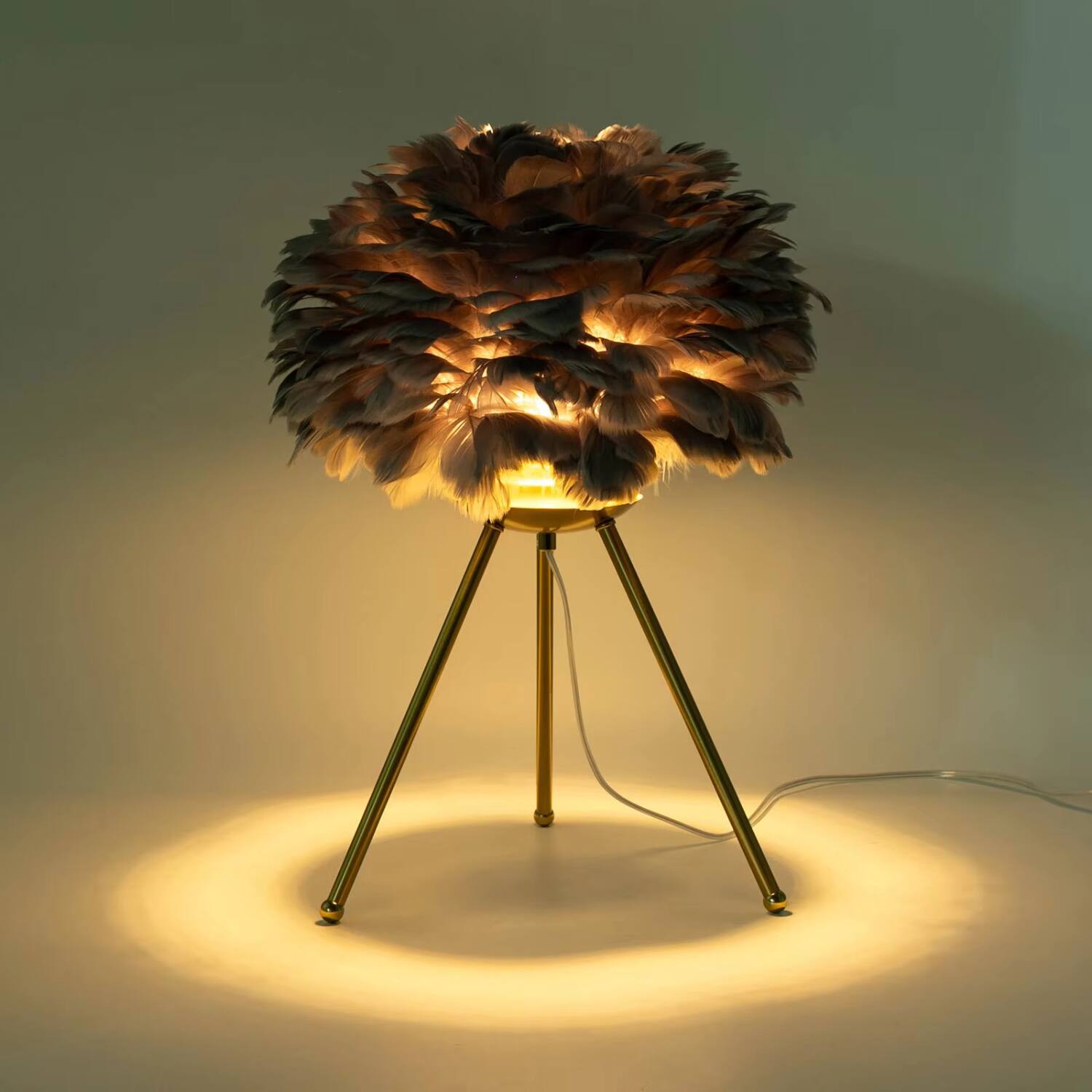 Left. Luckbyte - Gray Feather Table Lamp E26 Bedside Reading Light Gold Gray Decor Lamp With 3 Support Feet - Gery.