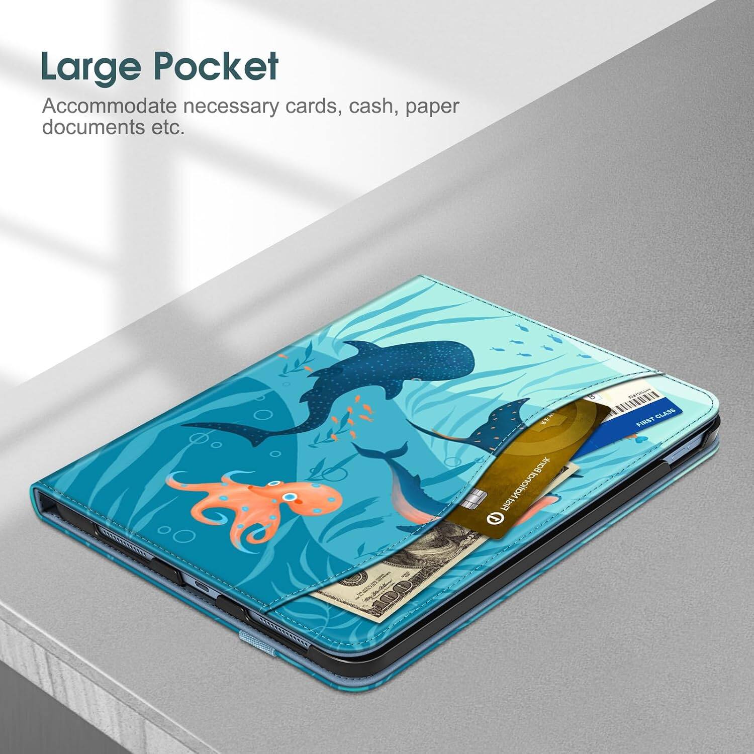 Large Pocket  
Accommodate necessary cards, cash, paper documents etc.