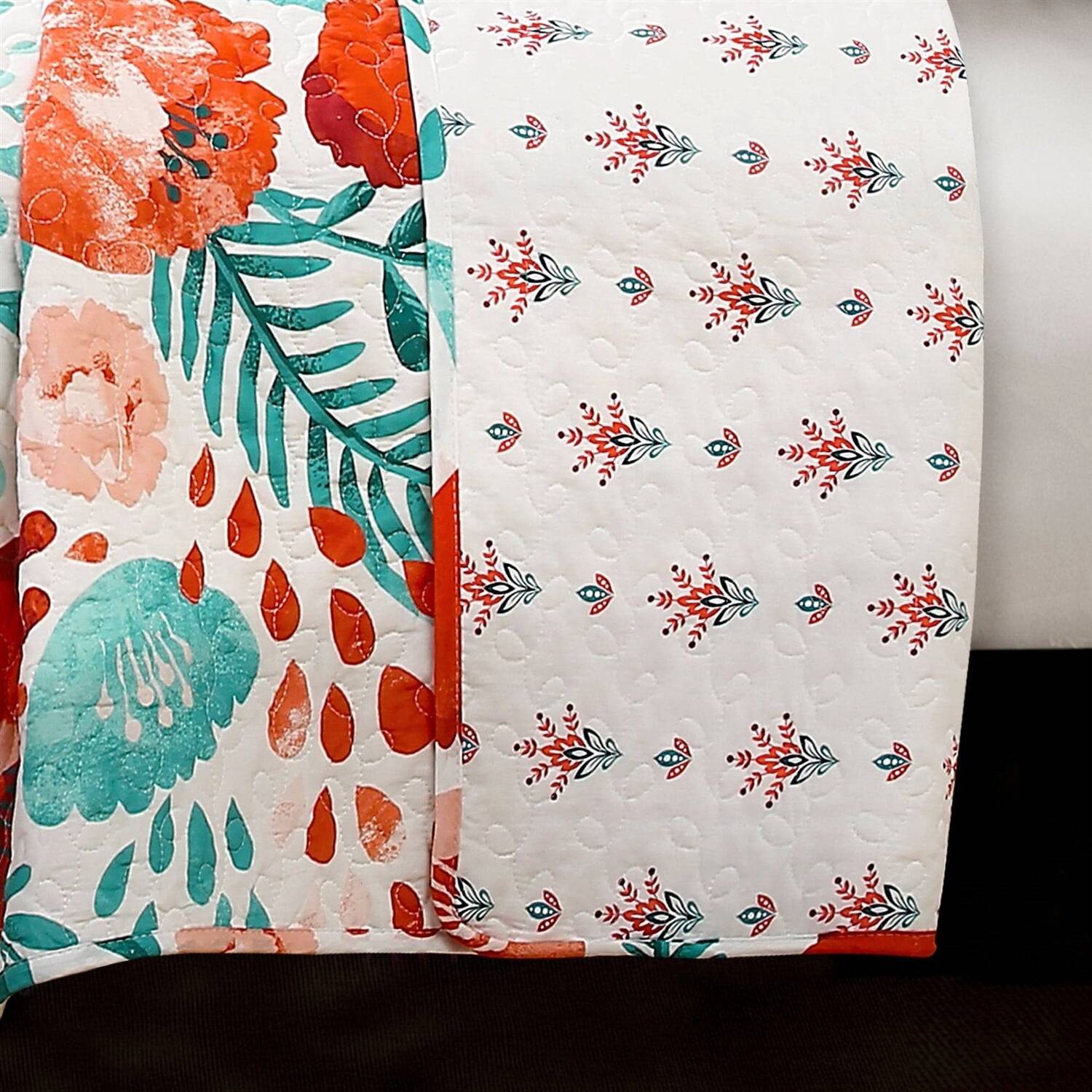 Back. Hivvago - Full/Queen Red Poppy Flower White Teal Lightweight 3 Piece Cotton Quilt Set - Red Poppy Flower White.