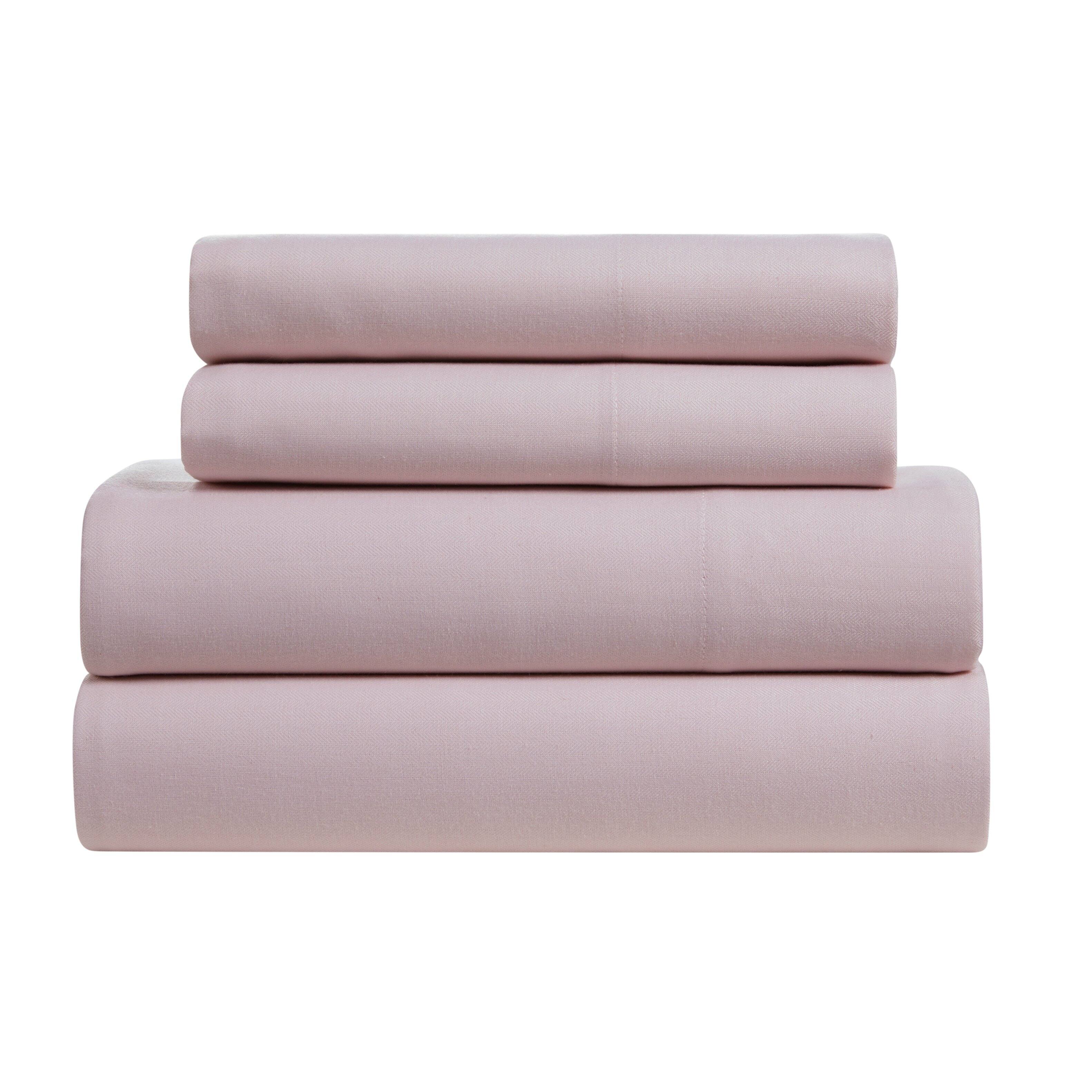 Angle. Kathy Ireland - Kathy Ireland Herringbone Twill 4 Piece Cotton Rich Sheet Set - Pink.