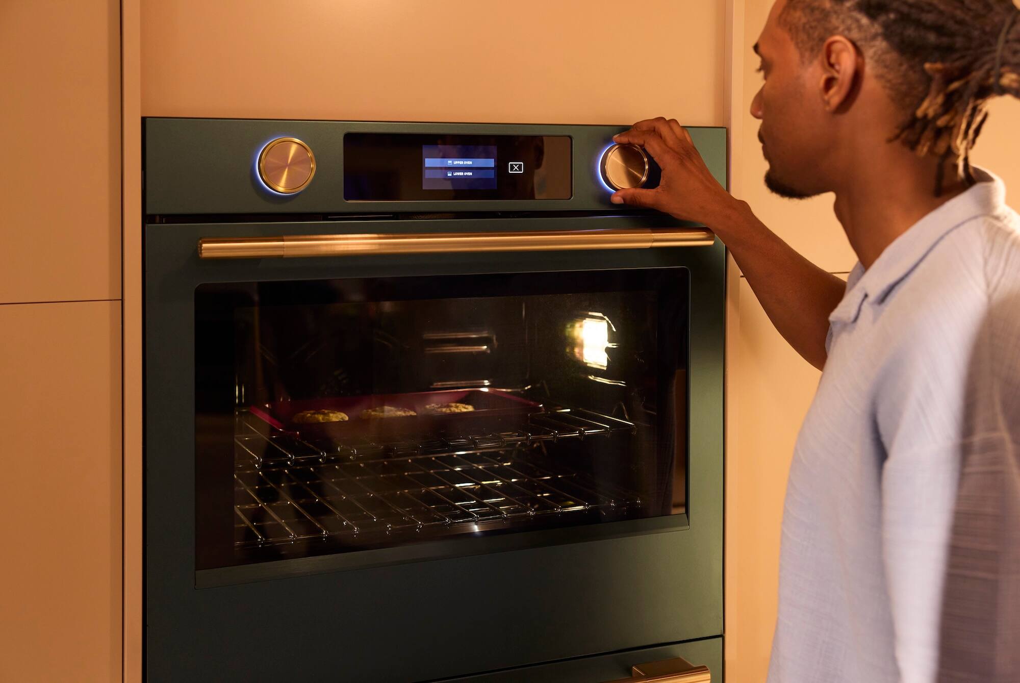 Alt View 8. KitchenAid - 30" Smart Built-In Electric Combination Wall Oven with Microwave and Intelligent Cooking Camera - PrintShield Stainless.