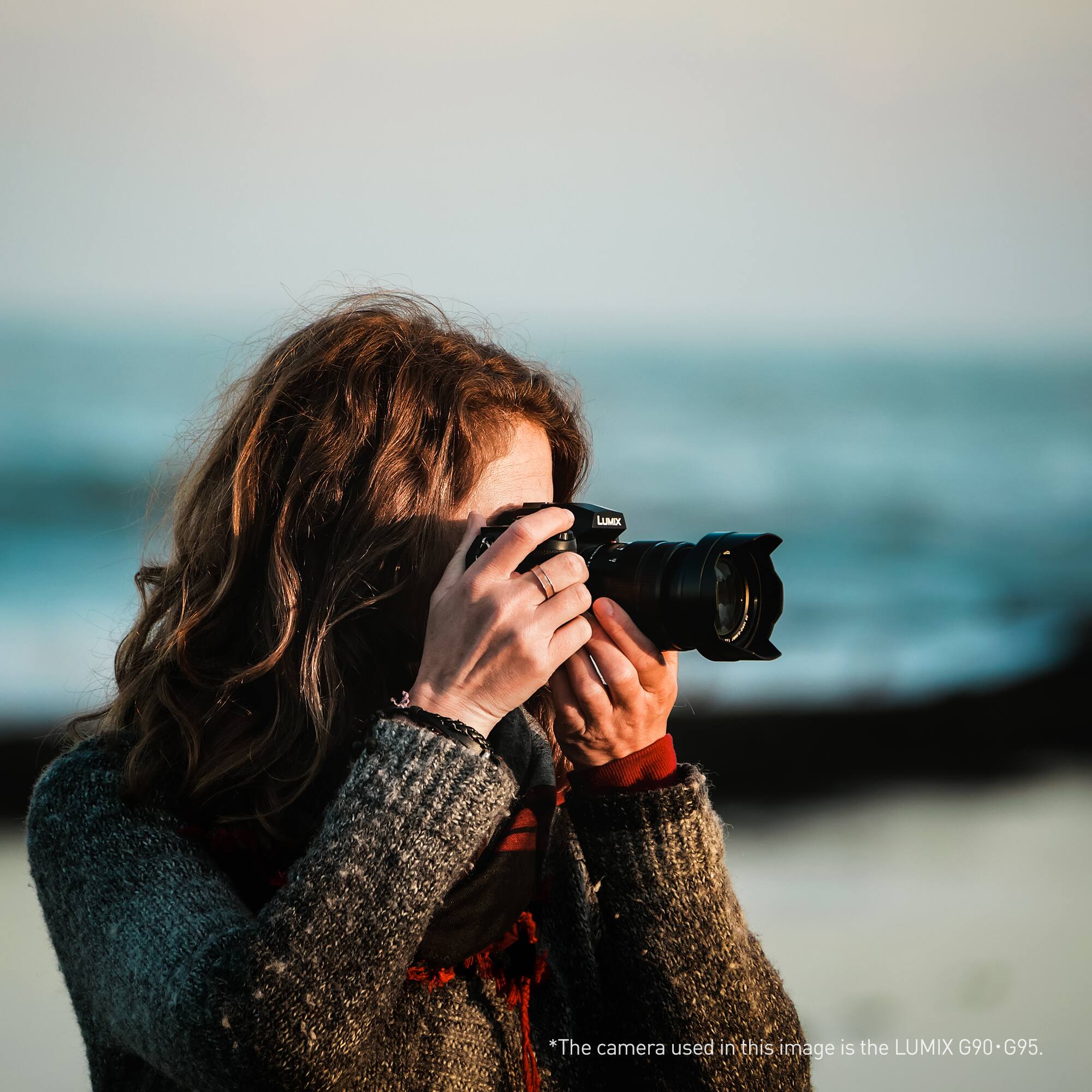 The camera used in this image is the LUMIX G90-G95.