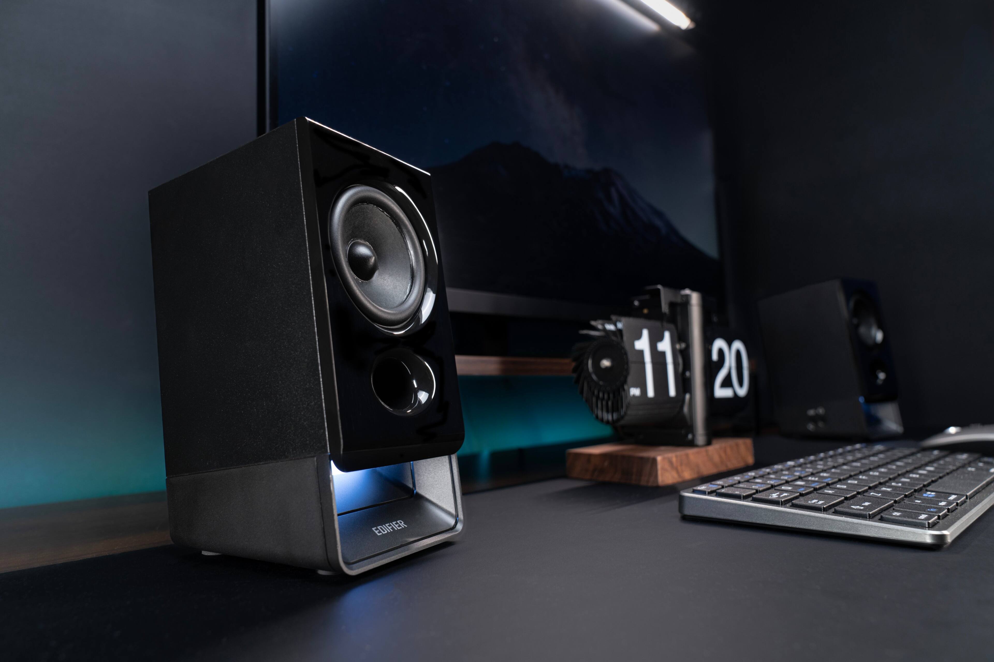 Alt View 5. Edifier - R20BT Bluetooth 6.0 Bookshelf Speakers (Pair) - Black.