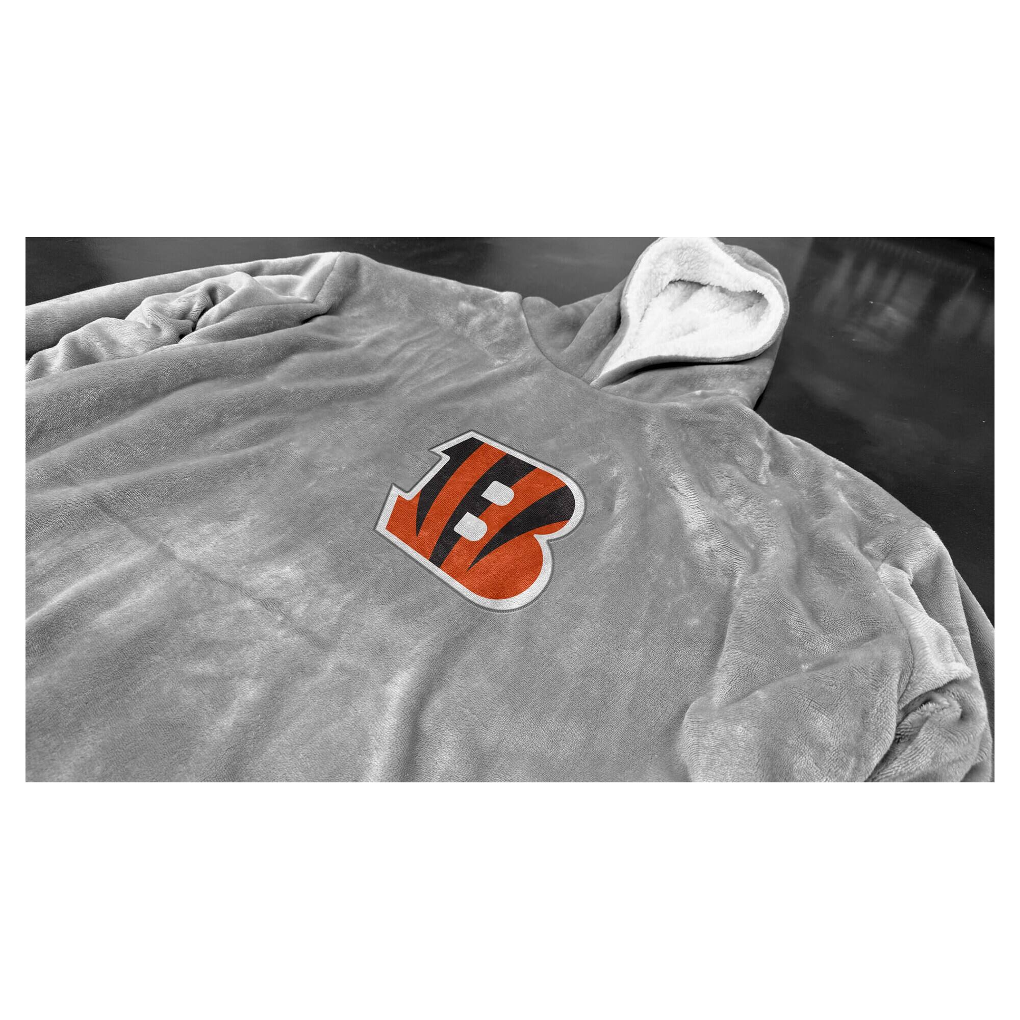 Alt View 1. Pegasus - Cincinnati Bengals 54" x 72" Big Logo Wearable Blanket - Multicolor.