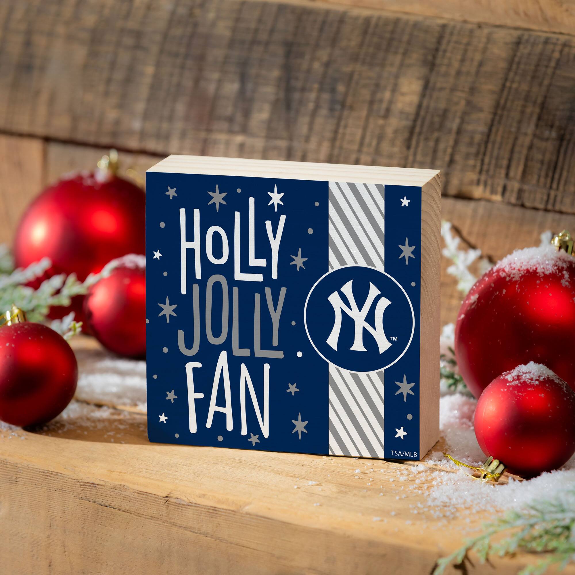HOLLY JOLLY FAN  
NY  
TSA/MLB