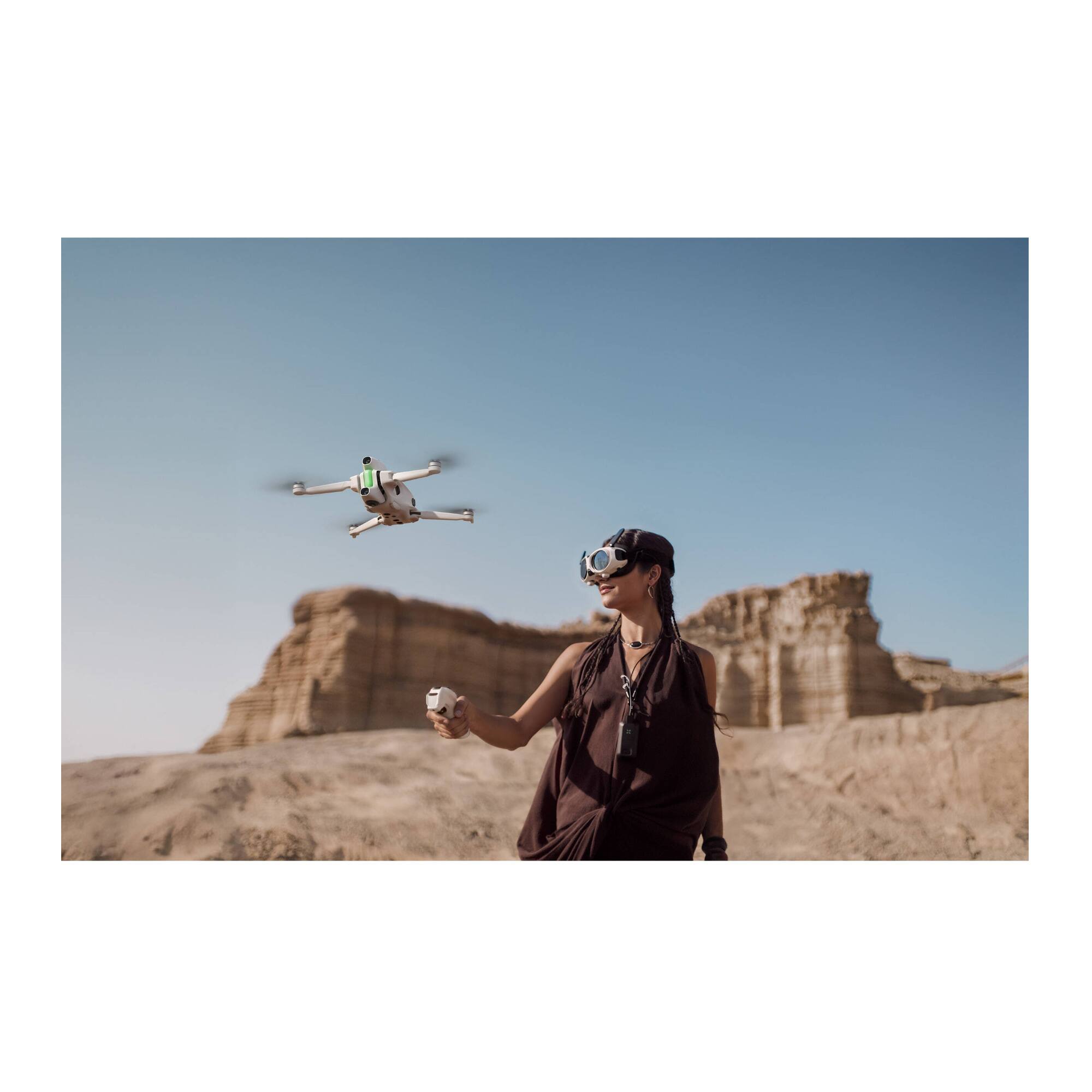 Left. Antigravity - Antigravity A1 8K 360 Drone Explorer Bundle and 512GB PLAY PRO Memory Card.