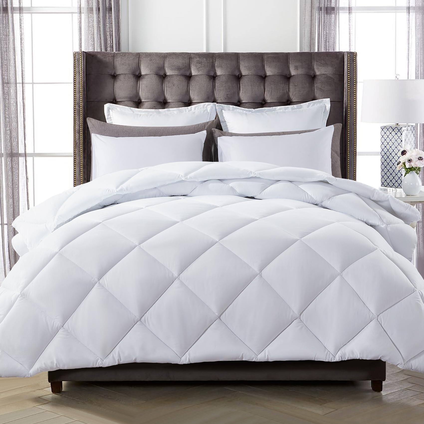 PARKER SLATER - Lightweight California King Comforter Set With 2 Pillow Sham - 3 Pieces Quilted Down Alternative Comforter/duvet - White-Full