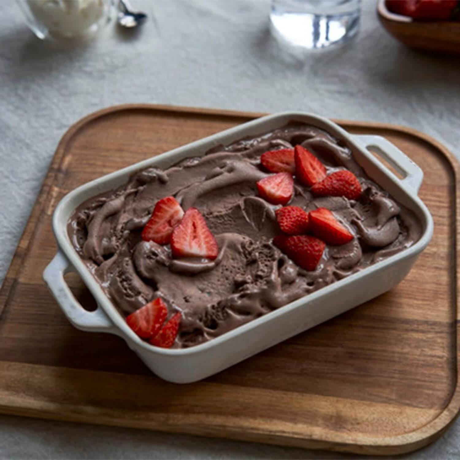 Back. SlickBlue - 2-Piece Oven-Safe Ceramic Baking Dish Set for Casseroles and Roasting - Ivory Cream.