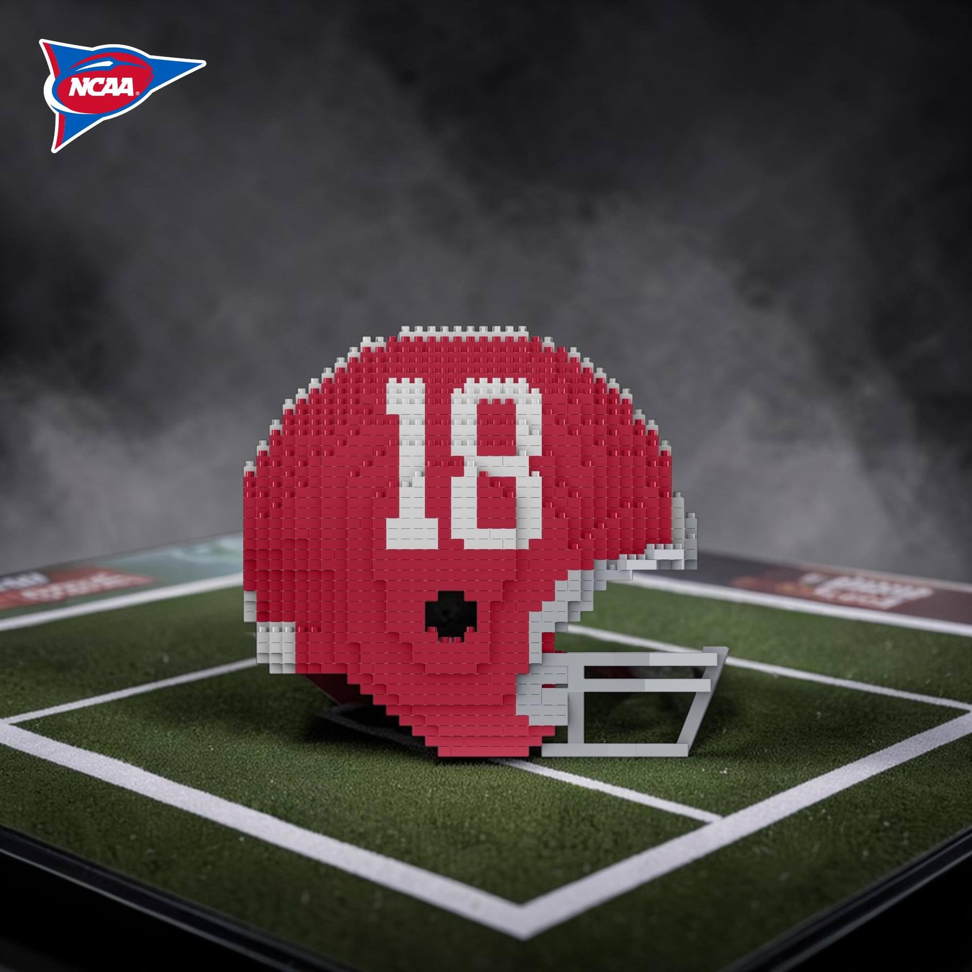 Alt View 5. Forever Collectibles - Alabama Crimson Tide NCAA BRXLZ Helmet 1317-Piece Building Block Set - Red.