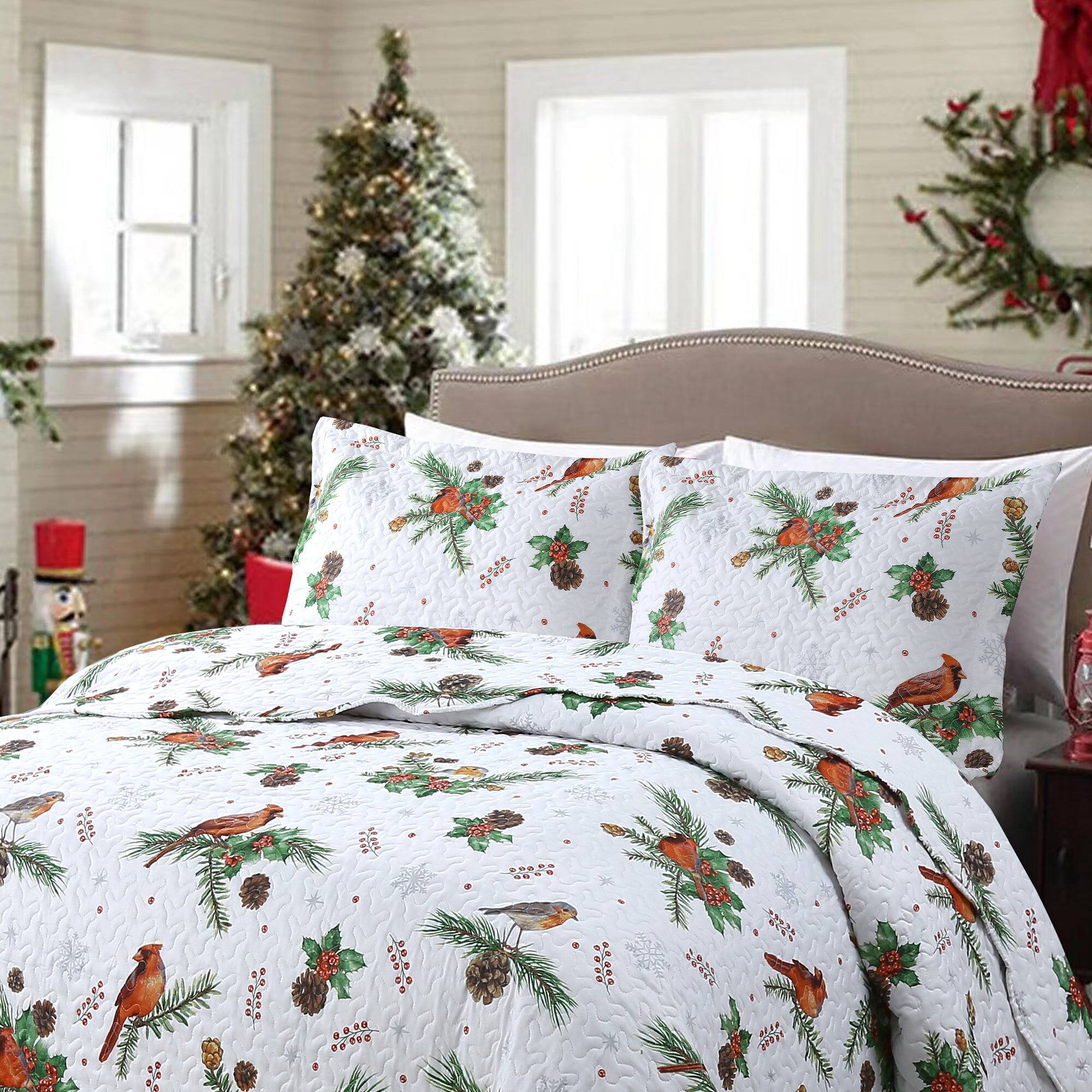Left. MarCielo - MarCielo 3-Piece Winter Cardinals Christmas Queen Size Quilt Bedspread Set C79 - White.