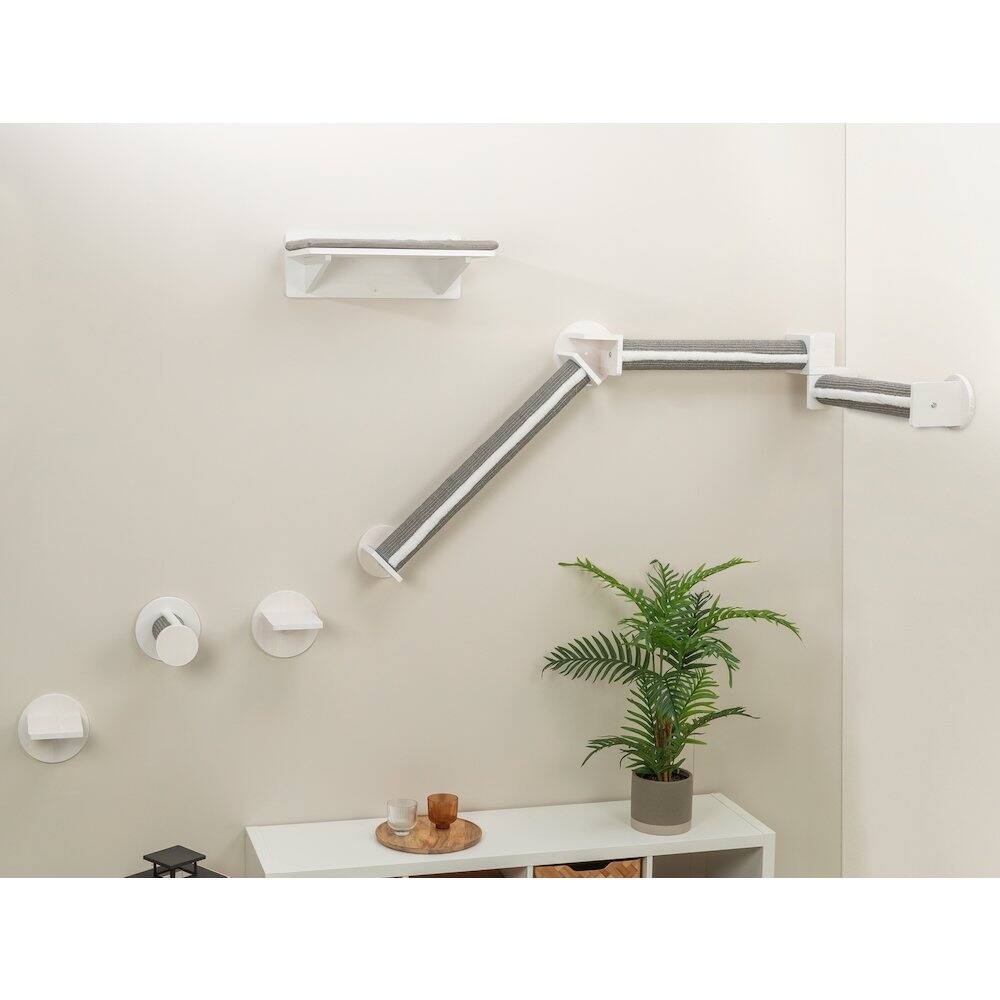 Left. TRIXIE - Wall Set 6 Wall Mounted Cat Perch System, Scratching Posts, Platforms, Steps - White/Gray.
