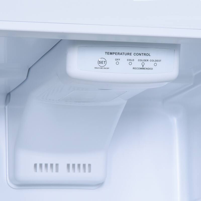 TEMPERATURE CONTROL

SET  
OFF COLD COLDER COLDEST  
RECOMMENDED  

HOLD 3 SEC ON/OFF