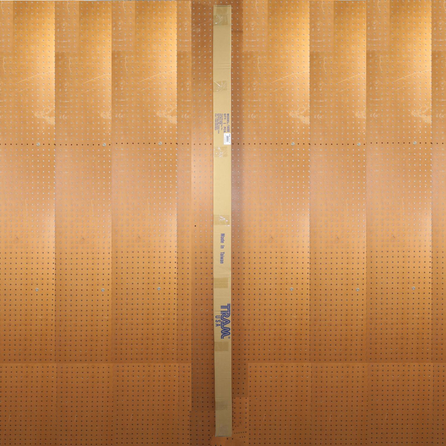 3 I 2 1498 Made - Talwan w.