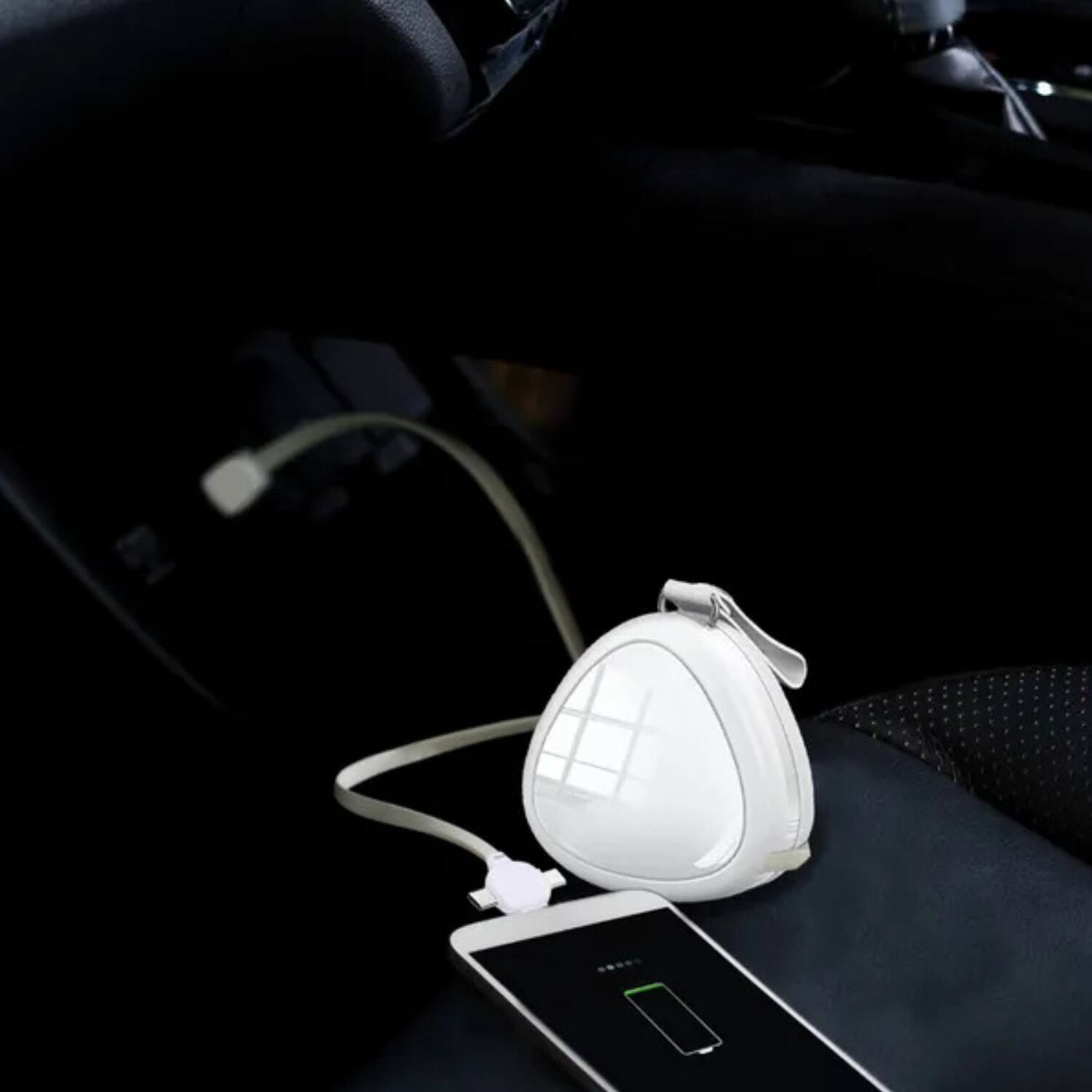 Left. Stock Preferred - 3-in-1 Retractable Fast Charging Cable - White.