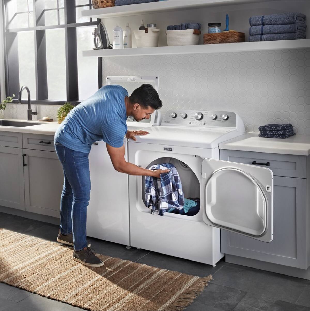 Alt View 7. Maytag - Maytag - 4.7 Cu. Ft. High Efficiency Top Load Washer with Extra Power Button - White - White.