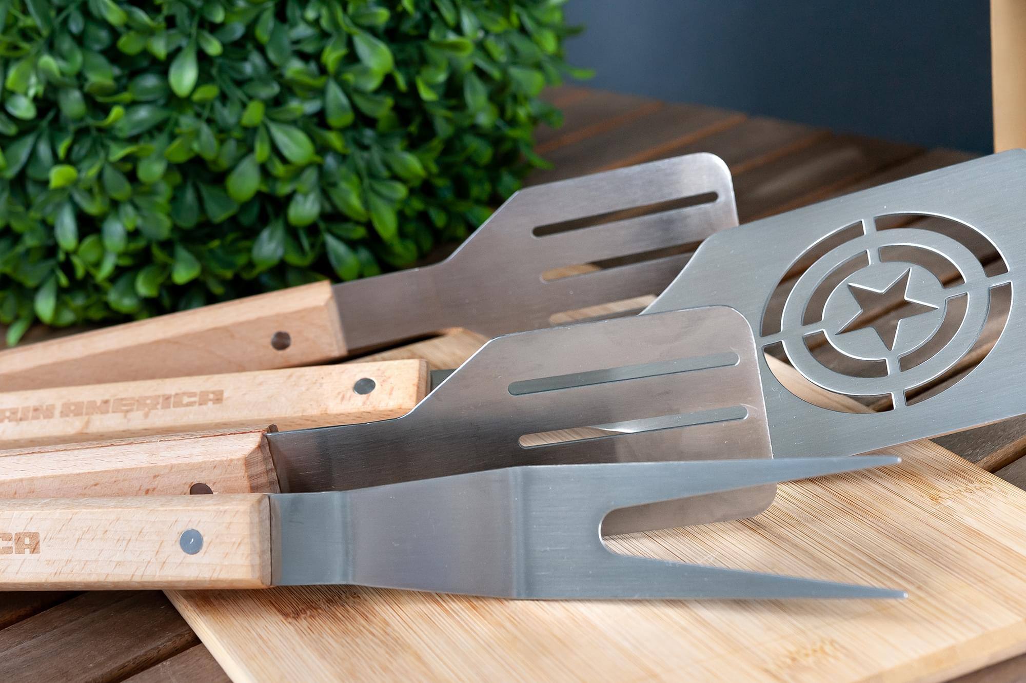 Alt View 4. Marvel - Marvel’s Captain America 3-Piece Outdoor BBQ Grill Utensil Set - Silver.