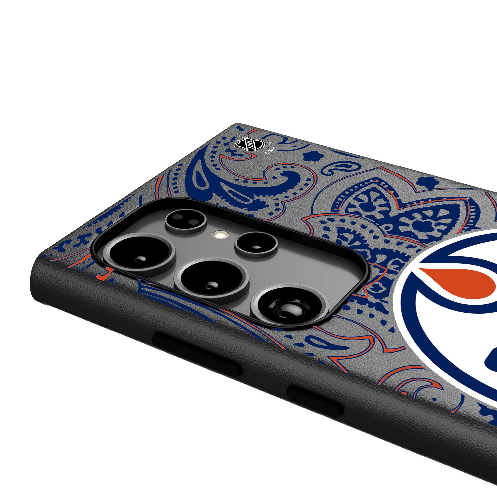 Alt View 3. Keyscaper - Edmonton Oilers Paisley Galaxy Magnetic Bump Case - S24 - Black.