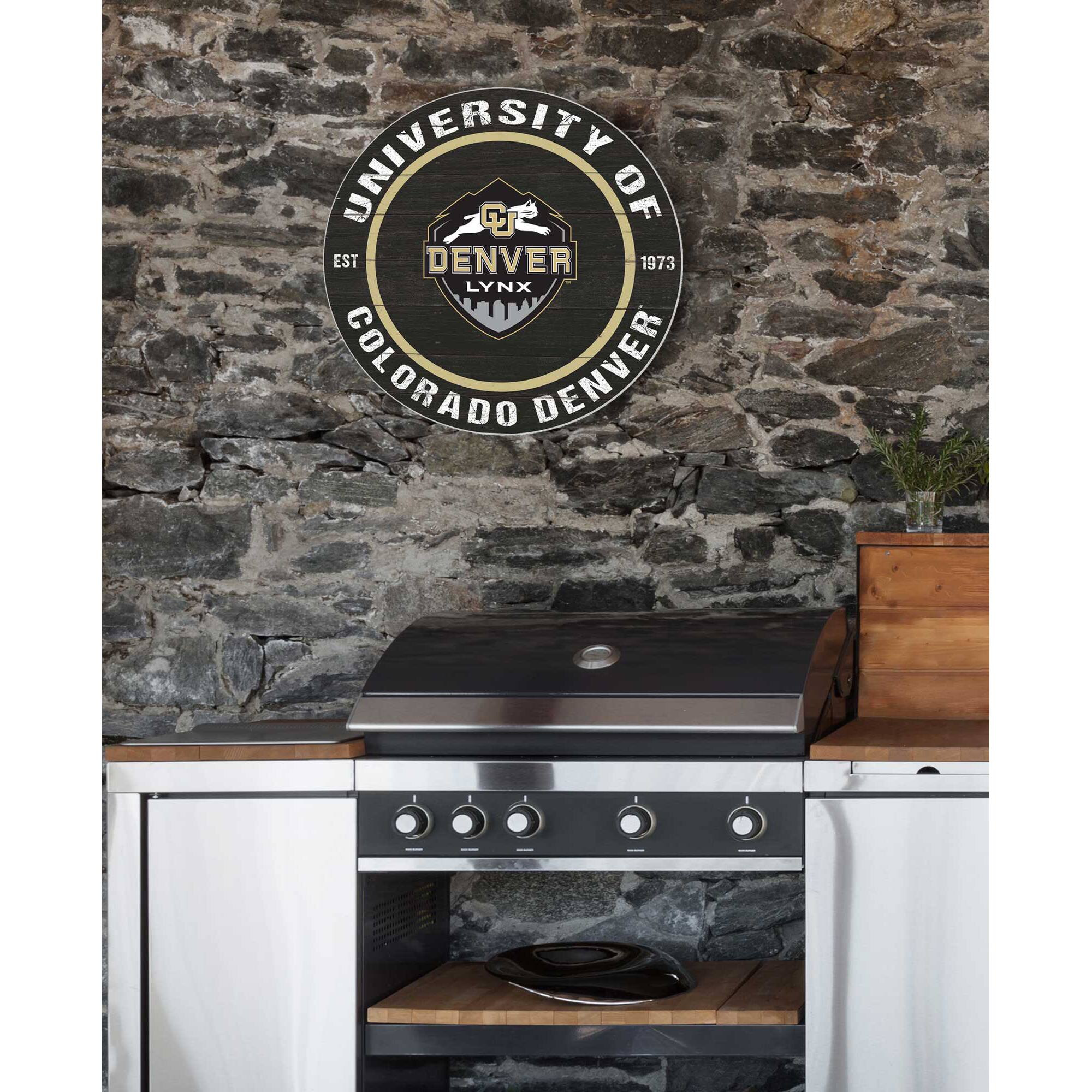 UNIVERSITY OF DENVER  
EST 1973  
DENVER LYNX  
COLORADO DENVER