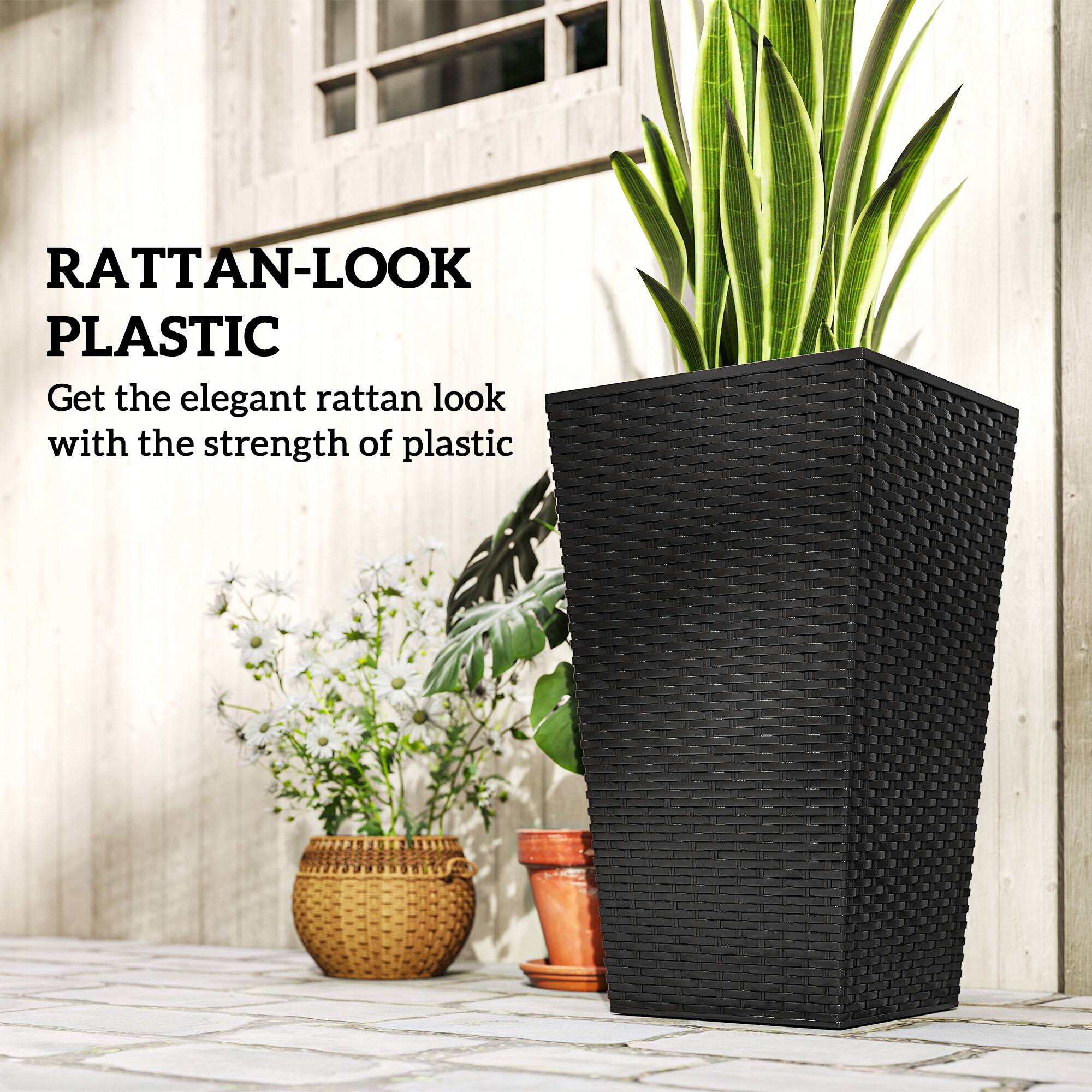 RATTAN-LOOK PLASTIC

Get the elegant rattan look with the strength of plastic