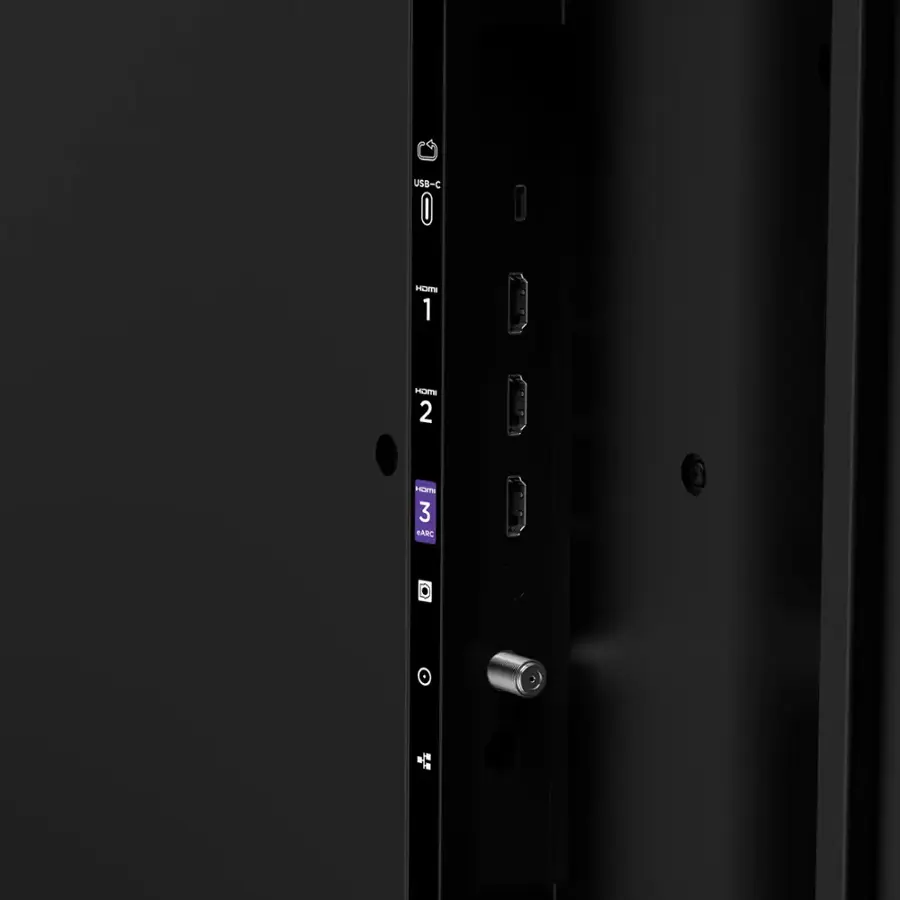 The text on the image reads "USB-C MOITH 1 HOME 2 HOIe 3 BARC 1 1." This text is grouped and corrected as follows:

"USB-C MOUNT 1 HOME 2 HOME 3 BARC 1 1"