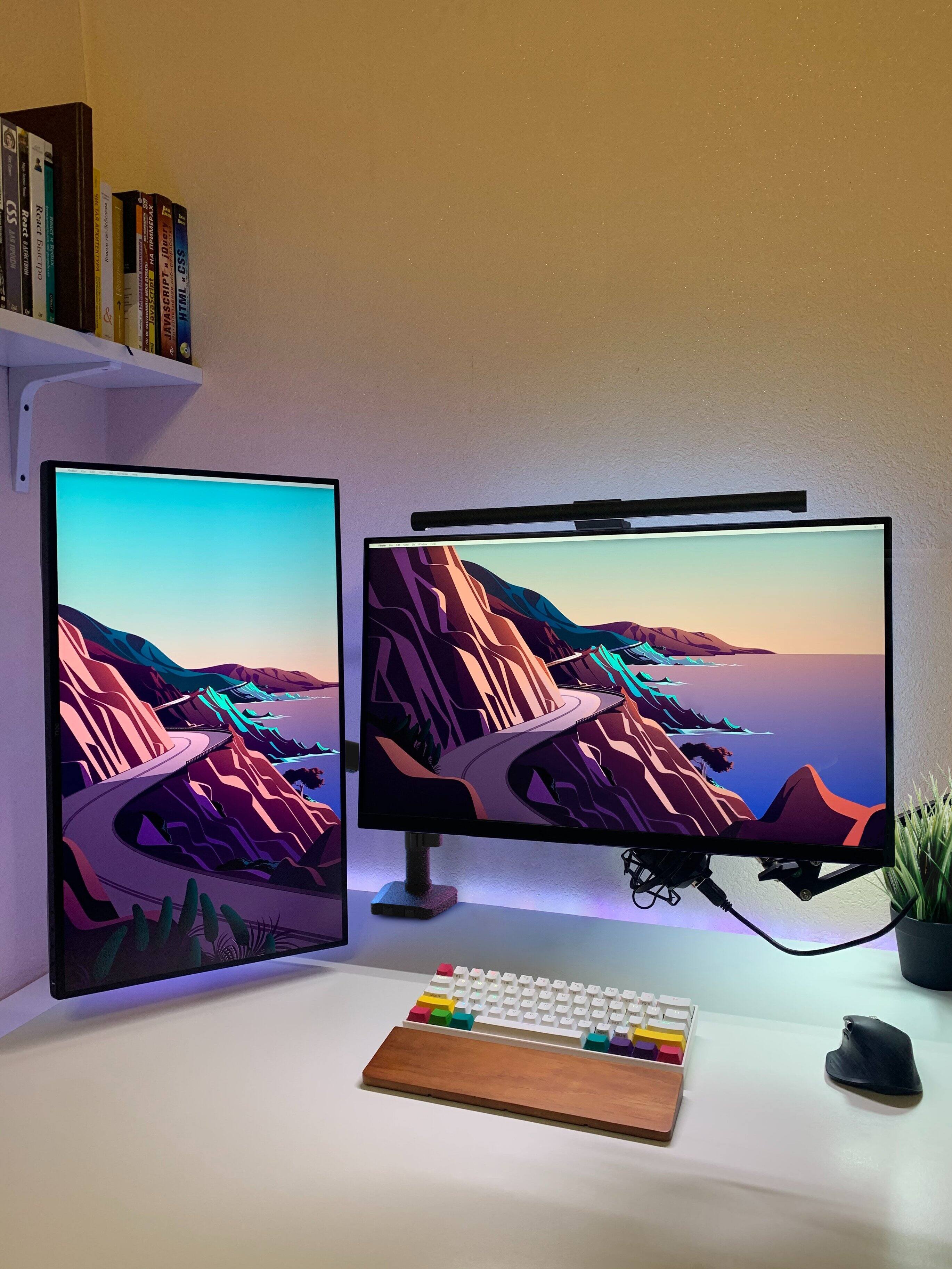 CSS | React AR React  
I - I & I : 1 | m  
Azaet CSS . SCRIP  
HTMI YAVE 4