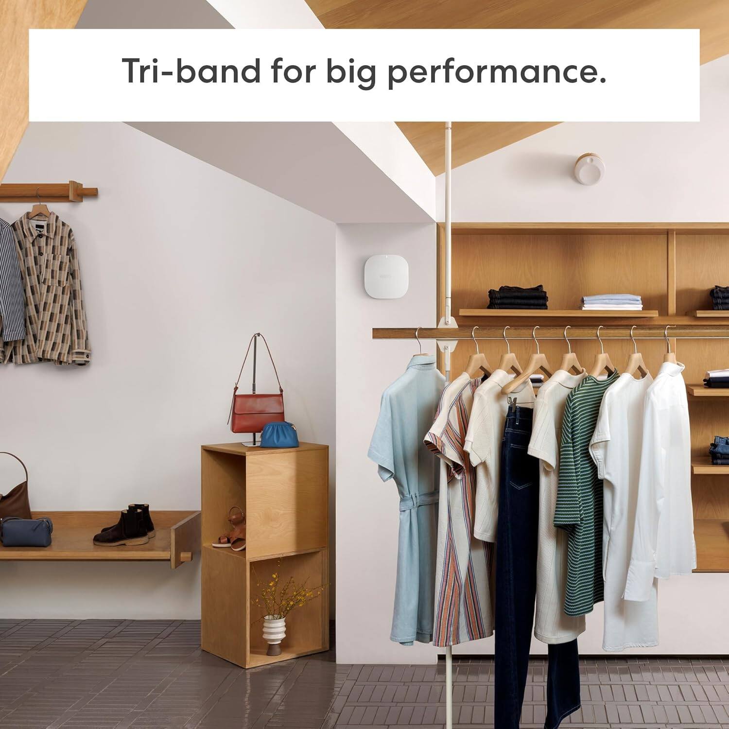 Tri-band for big performance.