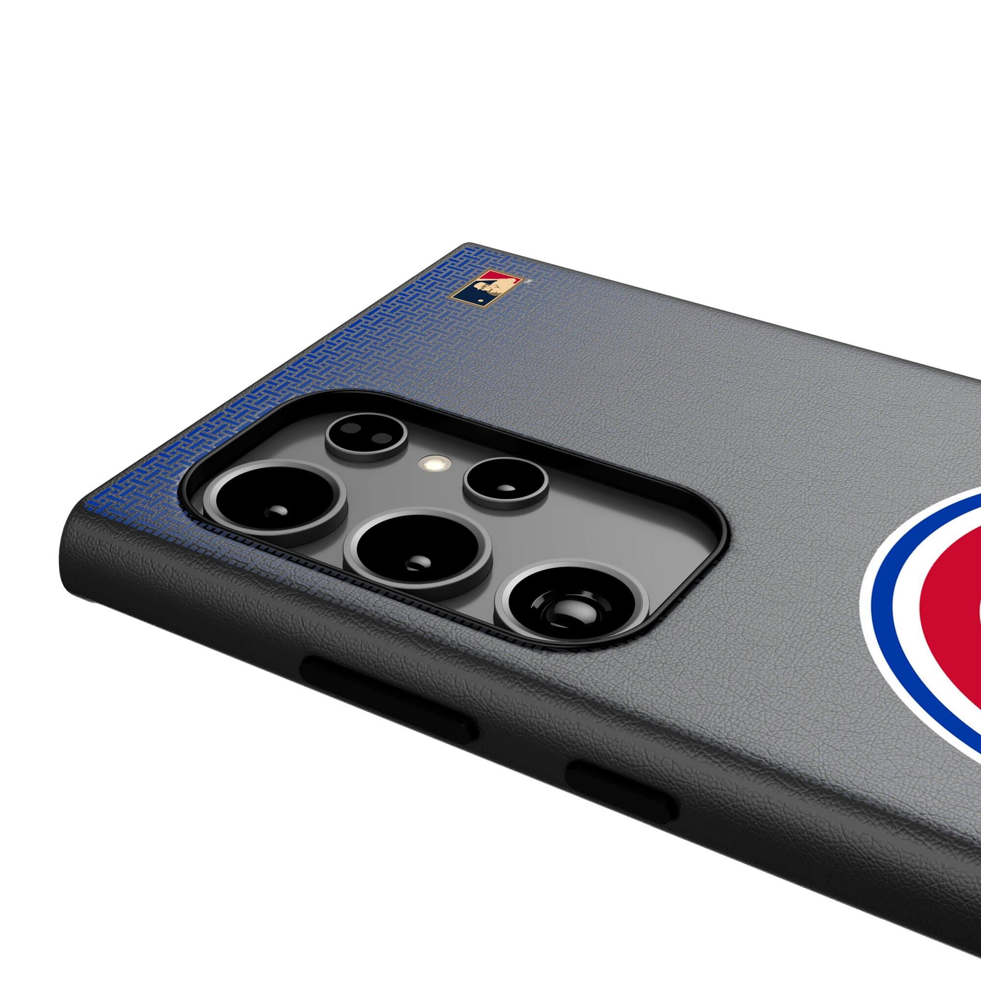 Alt View 3. Keyscaper - Chicago Cubs Cooperstown Collection 1948-1956 Galaxy Magnetic Bump Case - S25 - Black.