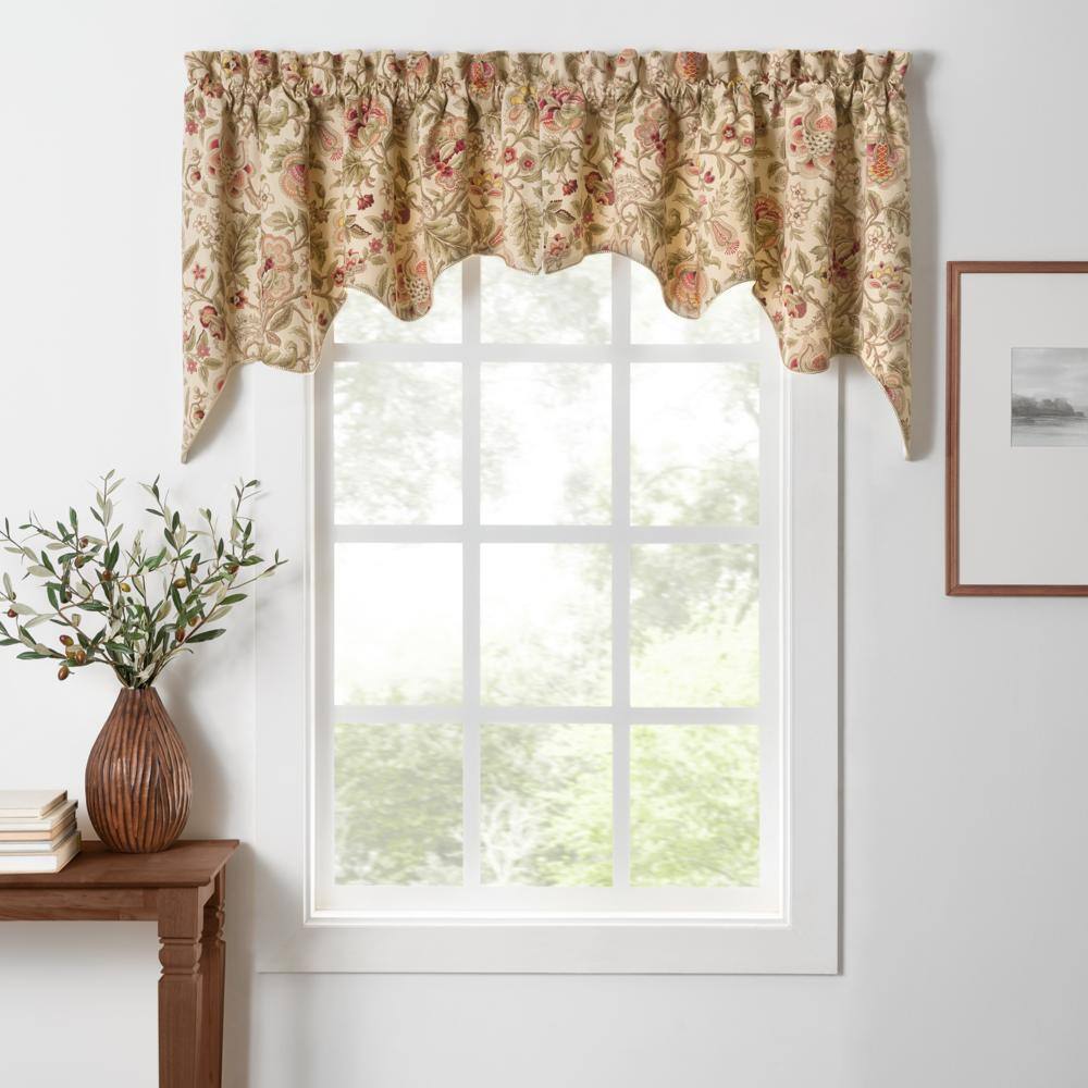 Ellis Curtain Regency Swag Shaped 3