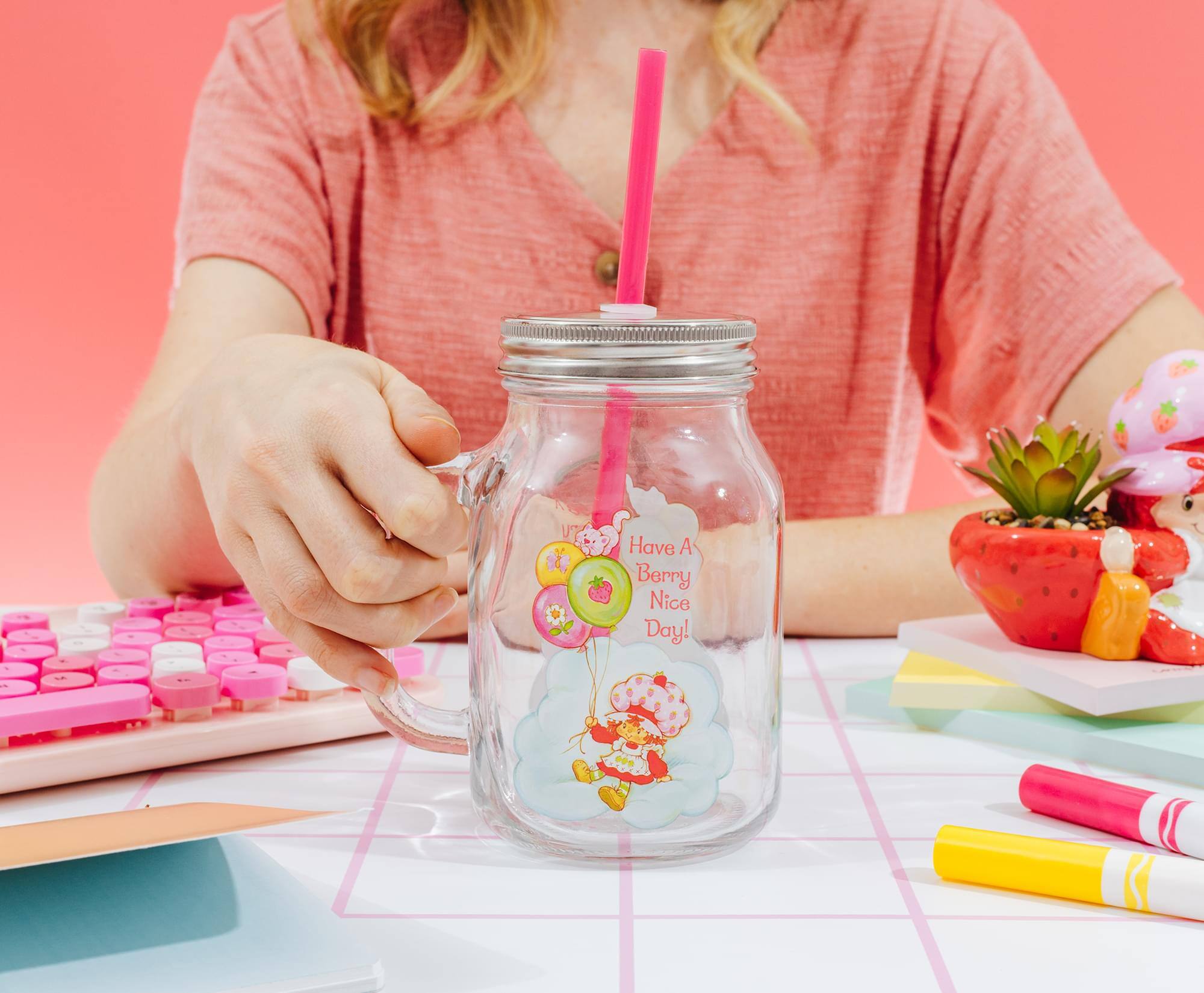 Silver Buffalo - Strawberry Shortcake Cloud and Balloons 21-Ounce Glass Mason Jar With Handle - Clear - Thumbnail 4
