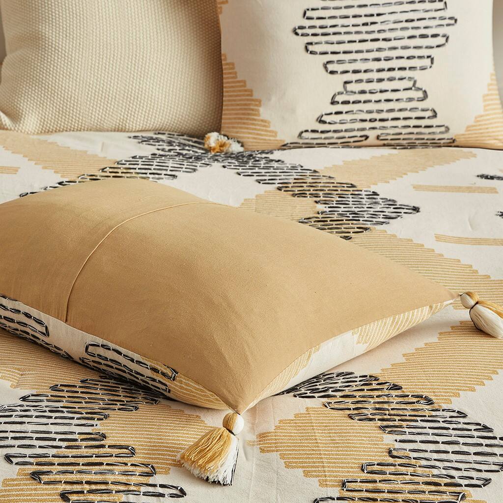 Alt View 1. Gracie Mills - Gracie Mills Alyssa All-Season Serenity: 3-Piece Reversible Cotton Coverlet Set - Yellow.