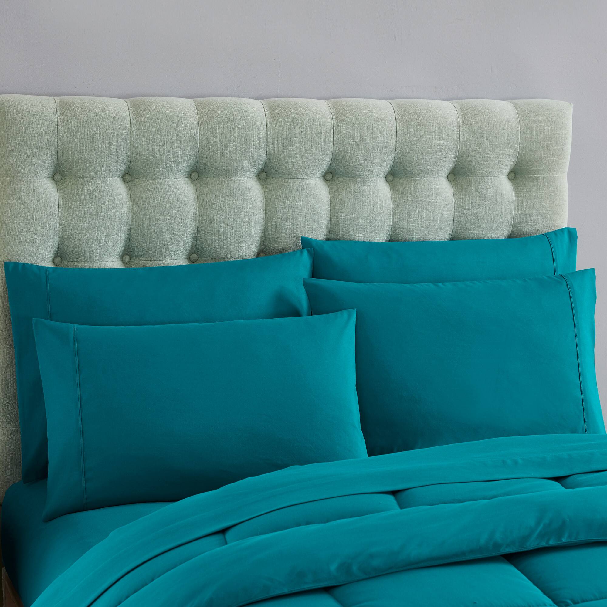 Angle. Sweet Home Collection - All Season Reversible Bed-in-A-Bag Solid Color Comforter & Sheet Set, Twin - Teal.