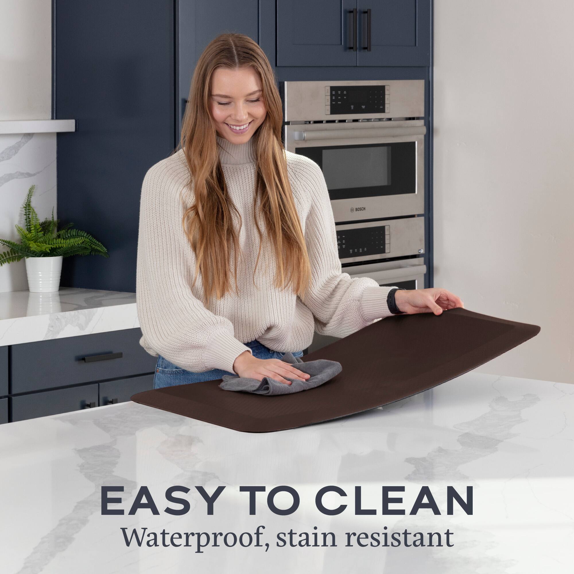 EASY TO CLEAN  
Waterproof, stain resistant