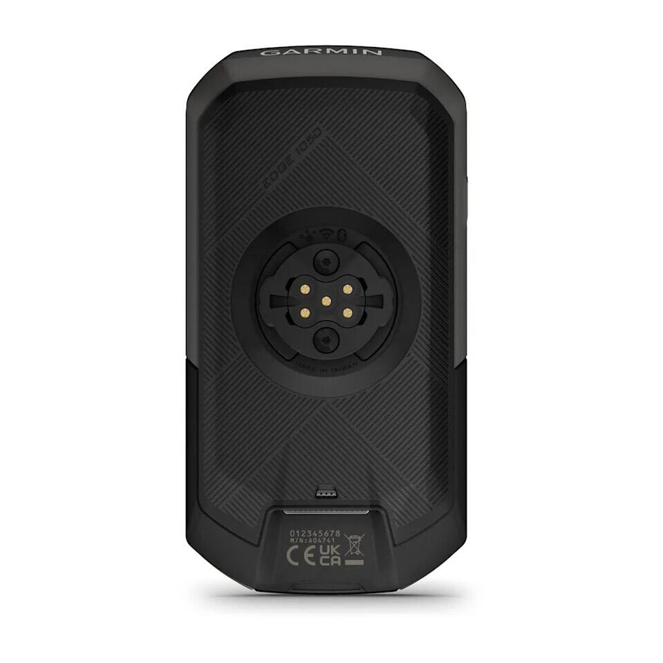 GARMIN EDGE 1050  
0% MADE IN HAWIAT  
012345678  
M/N: A04741  
CE UK CA