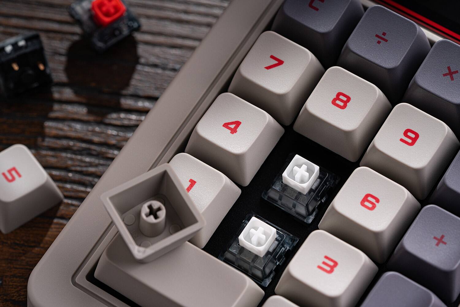 Alt View 17. 8BitDo - Retro Mechanical Keypad - N Edition.