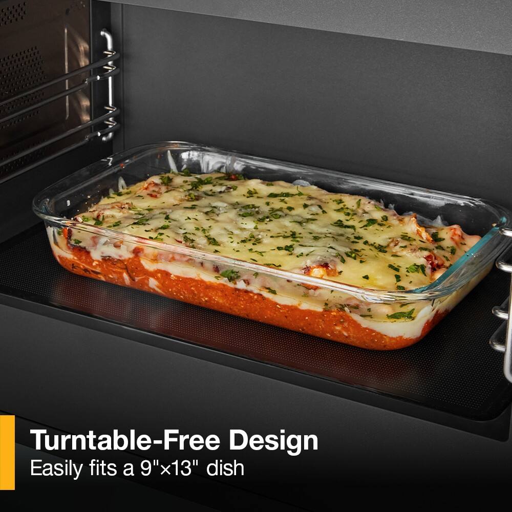 Turntable-Free Design  
Easily fits a 9"x13" dish