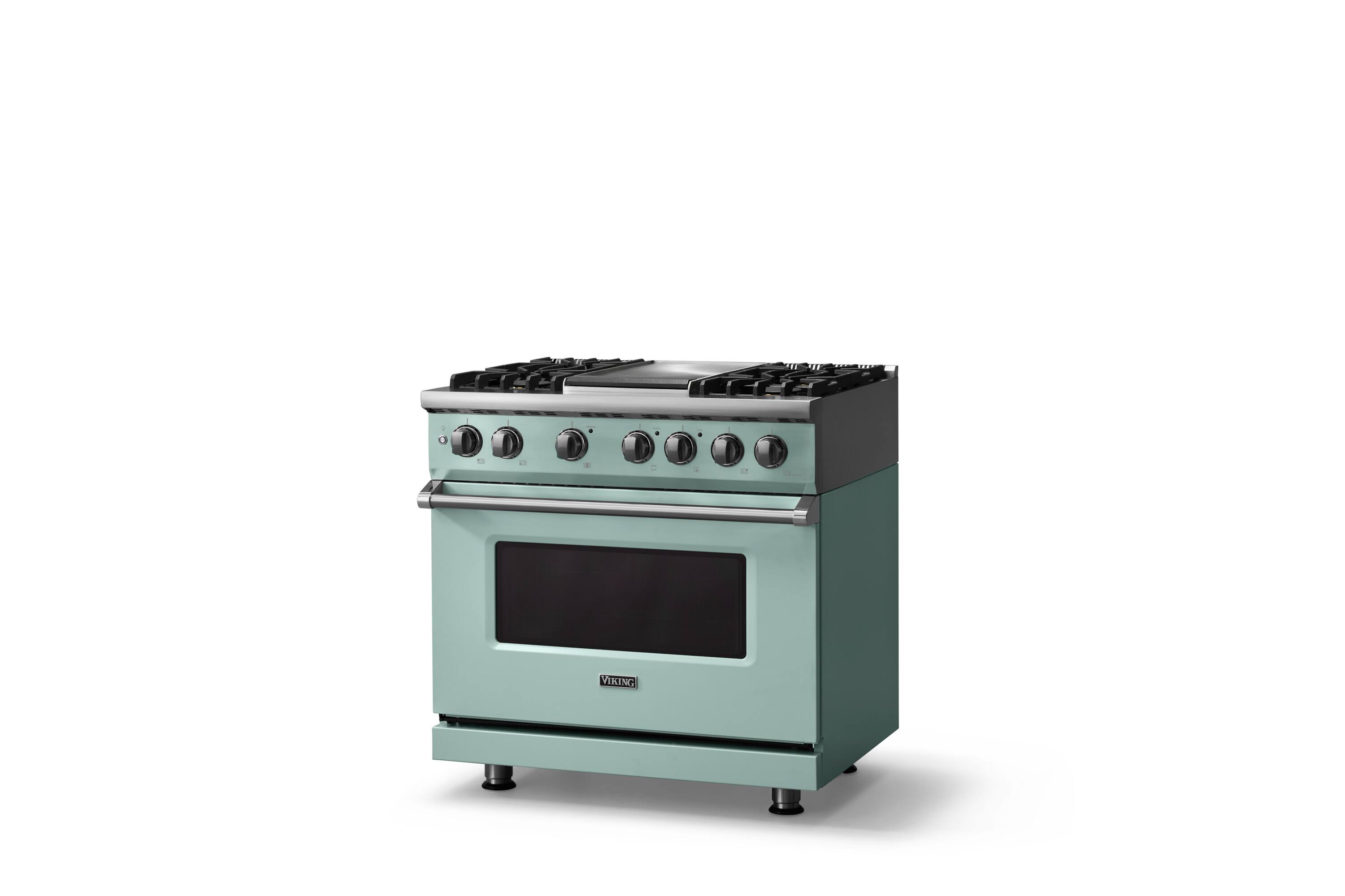 Angle. Viking - 36"W. 4 Burner Pro 5 Series 5.6 Cu. Ft. Freestanding Sealed Dual Fuel Convection Range/Griddle - Splash - Splash.