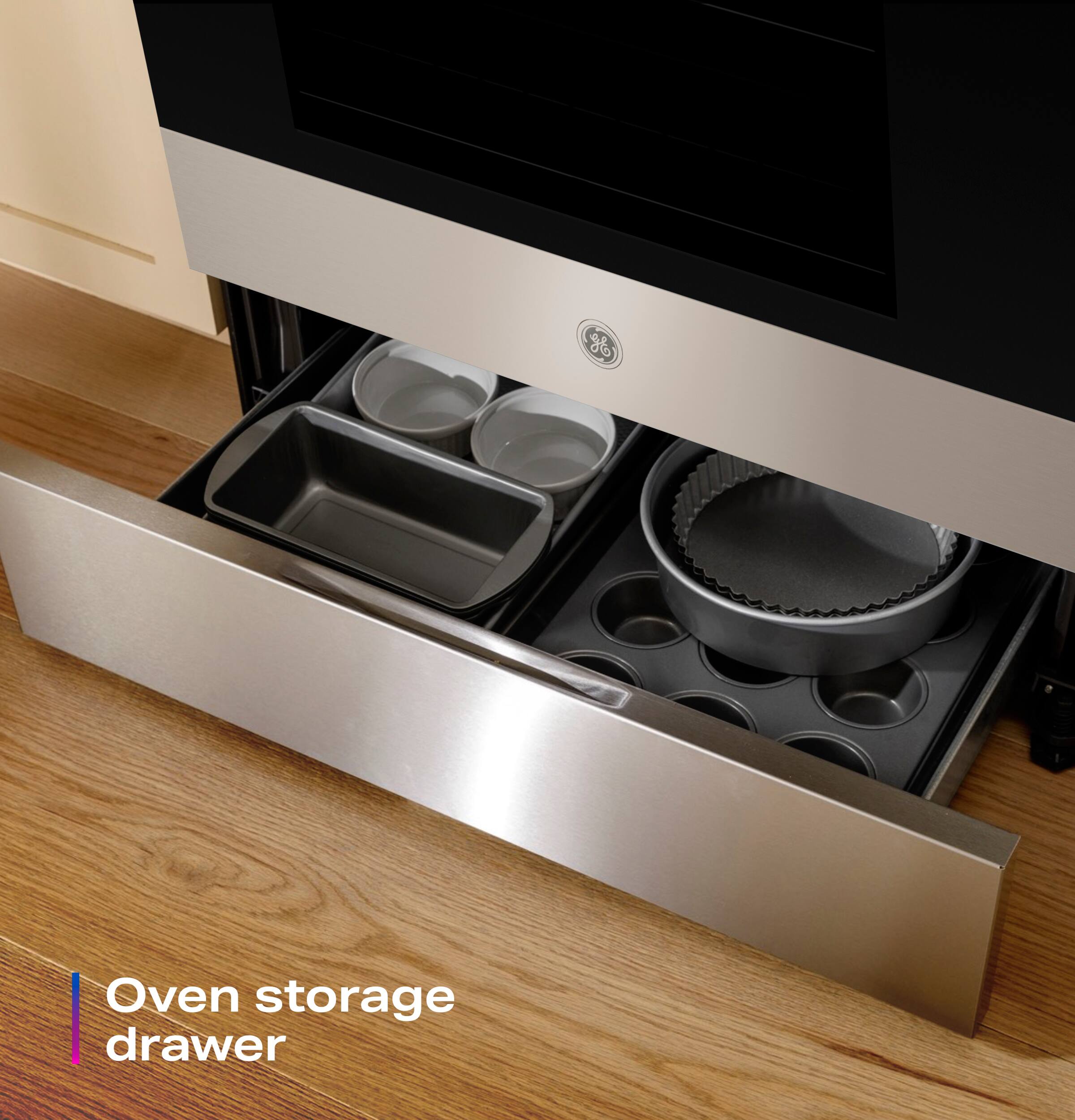 Oven storage drawer