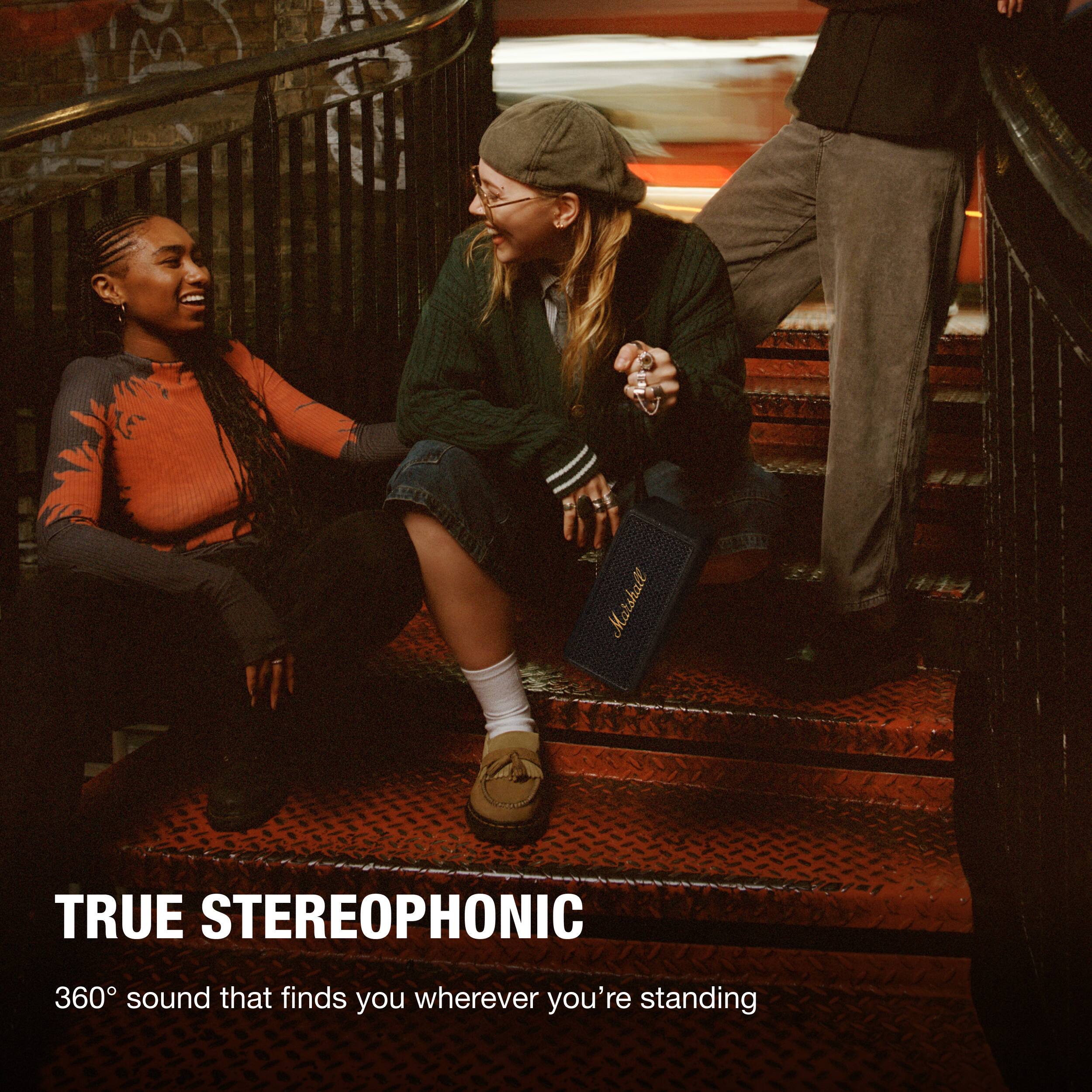 Marshall TRUE STEREOPHONIC 360 sound that finds you wherever you're standing.