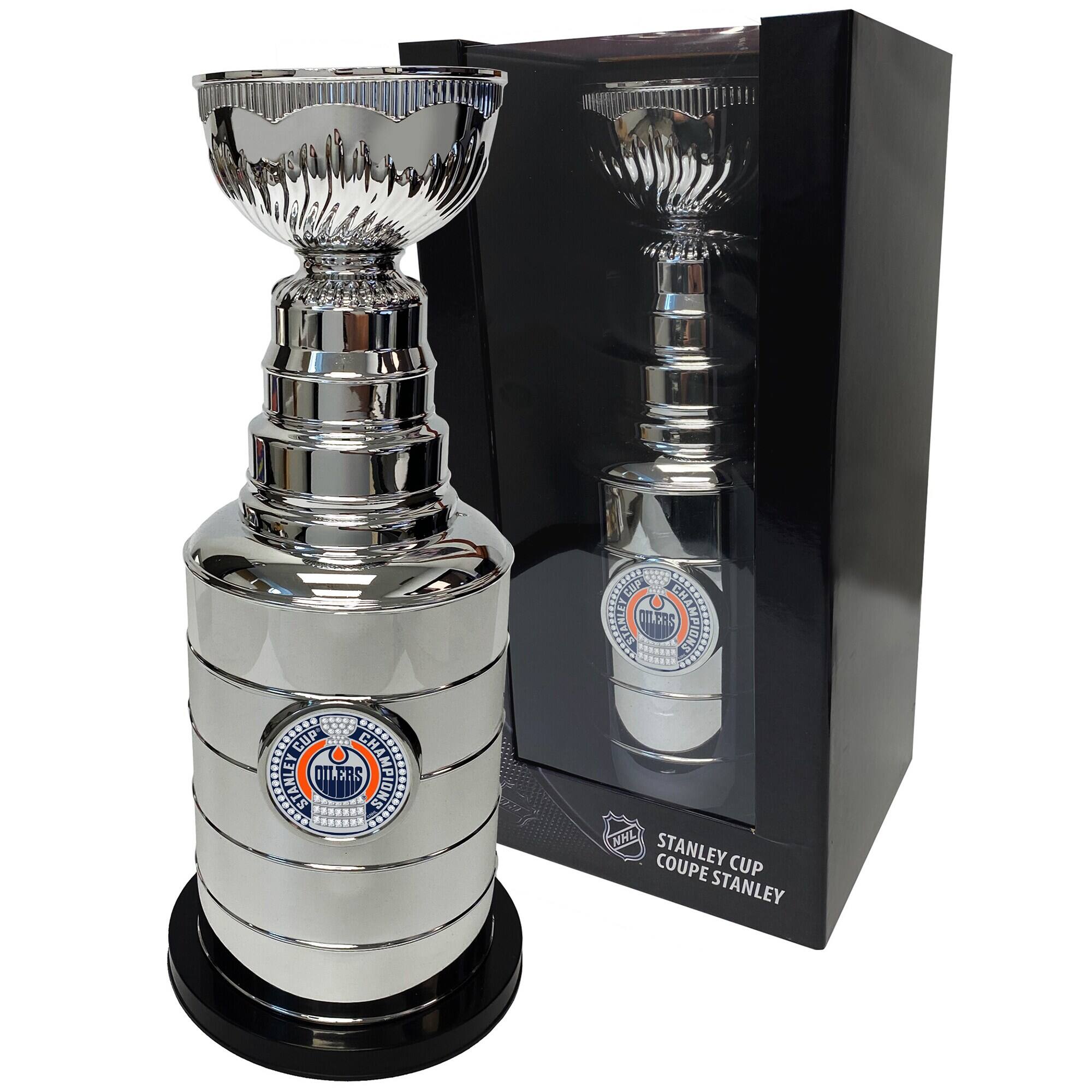 STANLEY CUP  
COUPE STANLEY  

EDMONTON OILERS  

STANLEY CUP  
COUPE STANLEY