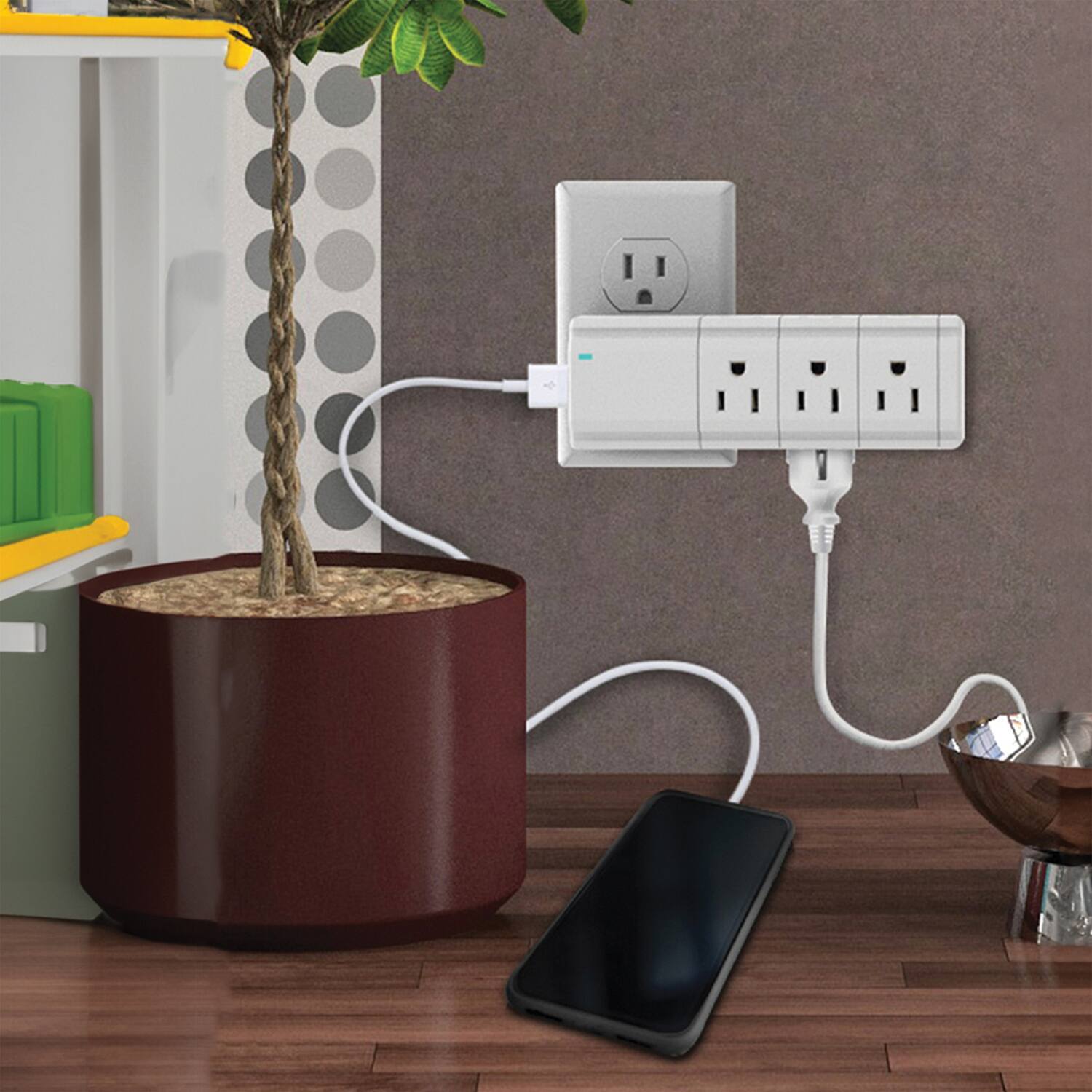 Left. Ciao Tech - 9-AC Swiveling Outlet, 2-USB Port, 540J Surge Protector Wall Tap, CPAT900-067 - White.