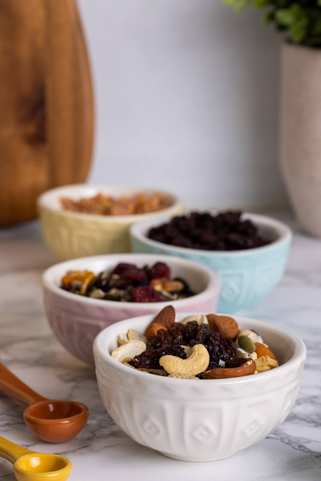 Alt View 2. Mason Cash - Color Mix Mini Prep Bowls, Pastels, Set of 4 - Multicolored.