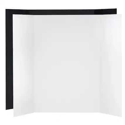 Front. V-FLAT WORLD - V-FLAT WORLD Tabletop V-Flat Large (3'x4'), 2-Pack, 1-White & 1-Black.