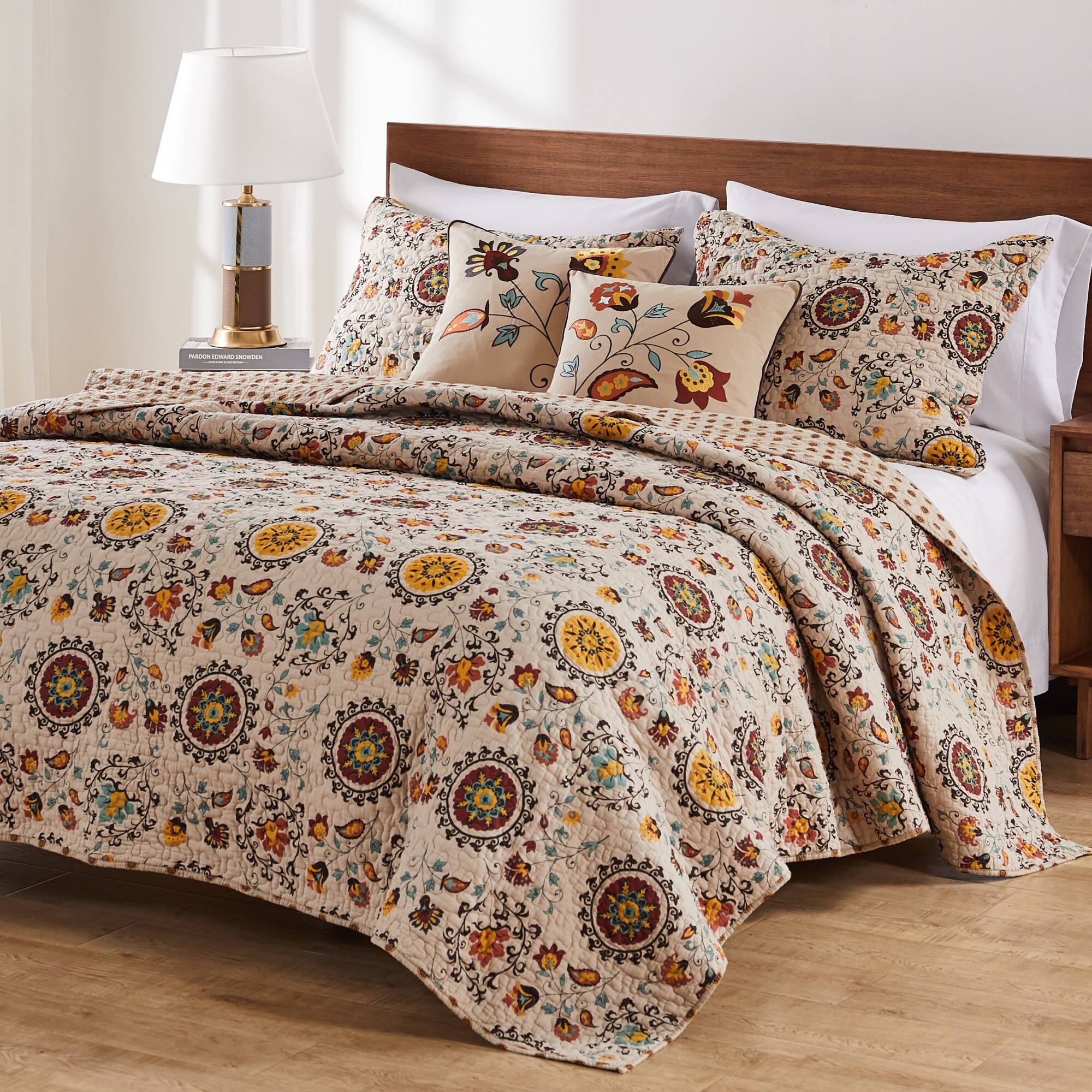 Alt View 4. Greenland Home Fashions - Greenland Home Fashion Andorra Quilt And Sham Bonus Set - 5 - Piece - King 105x95", Multi - Multi.