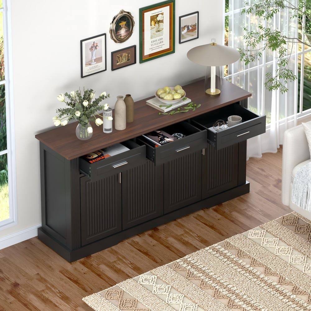 The text in the image appears to be a mix of letters and numbers. Here is the corrected and grouped version:

- FDOLARD TEJLLARD E C BAUMANE

This seems to be a combination of names or titles, possibly from a document or artwork displayed on the wall.