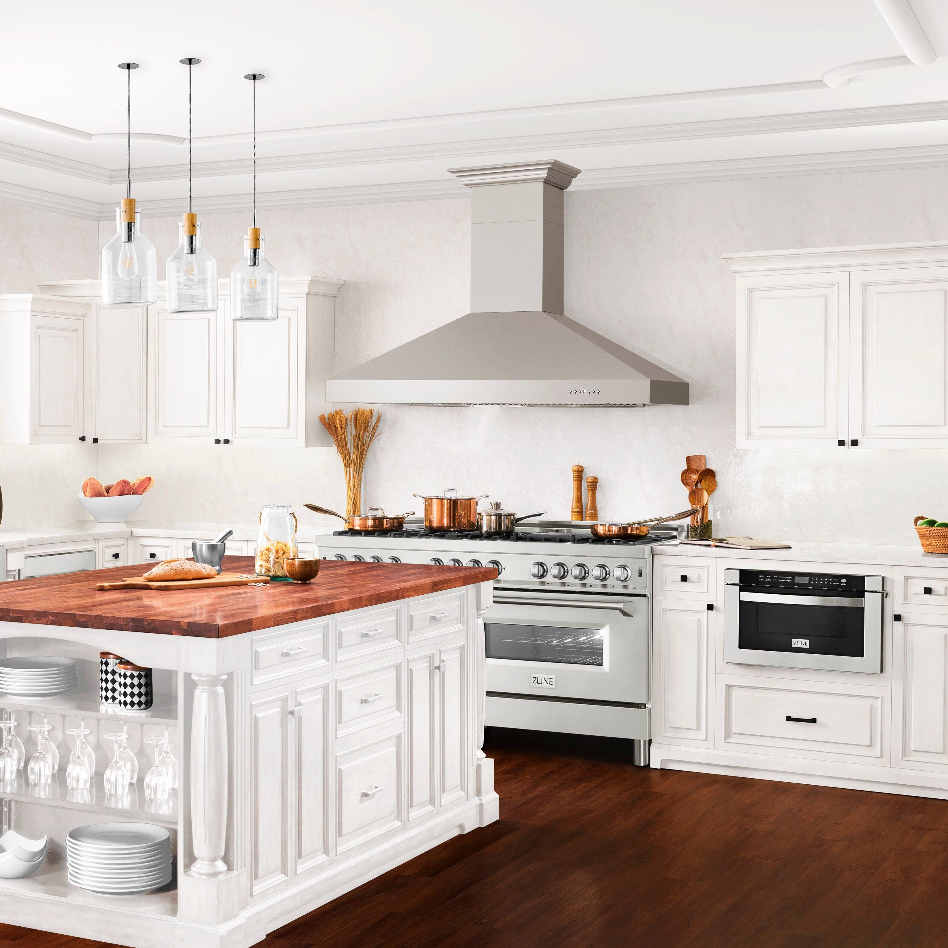 The text on the image reads "BAC in_ttrne -o ZINI." However, it is not clear what this text represents or what it is referring to. It could be a code, a message, or a typo.