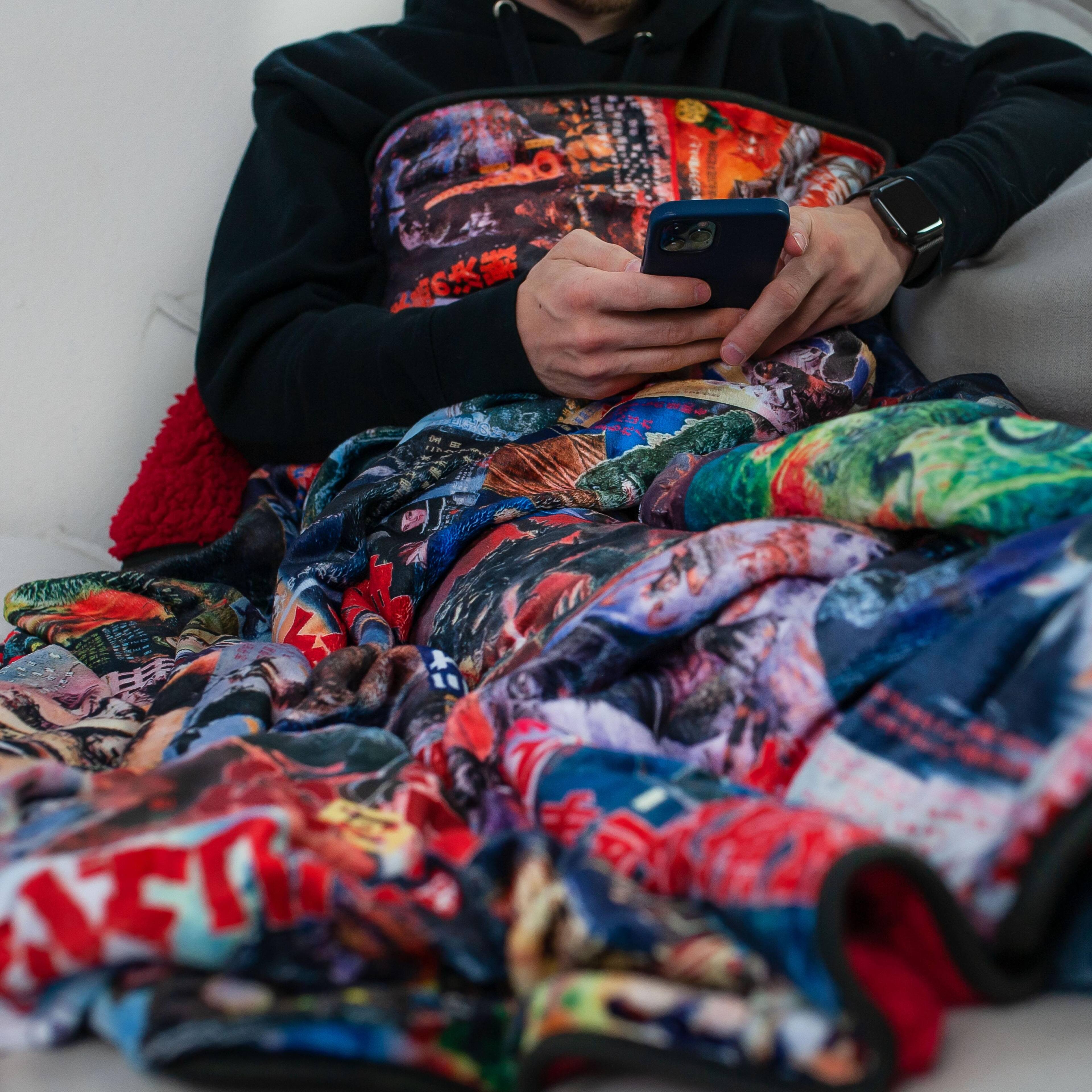 The text on the image reads:

"AC/DC"