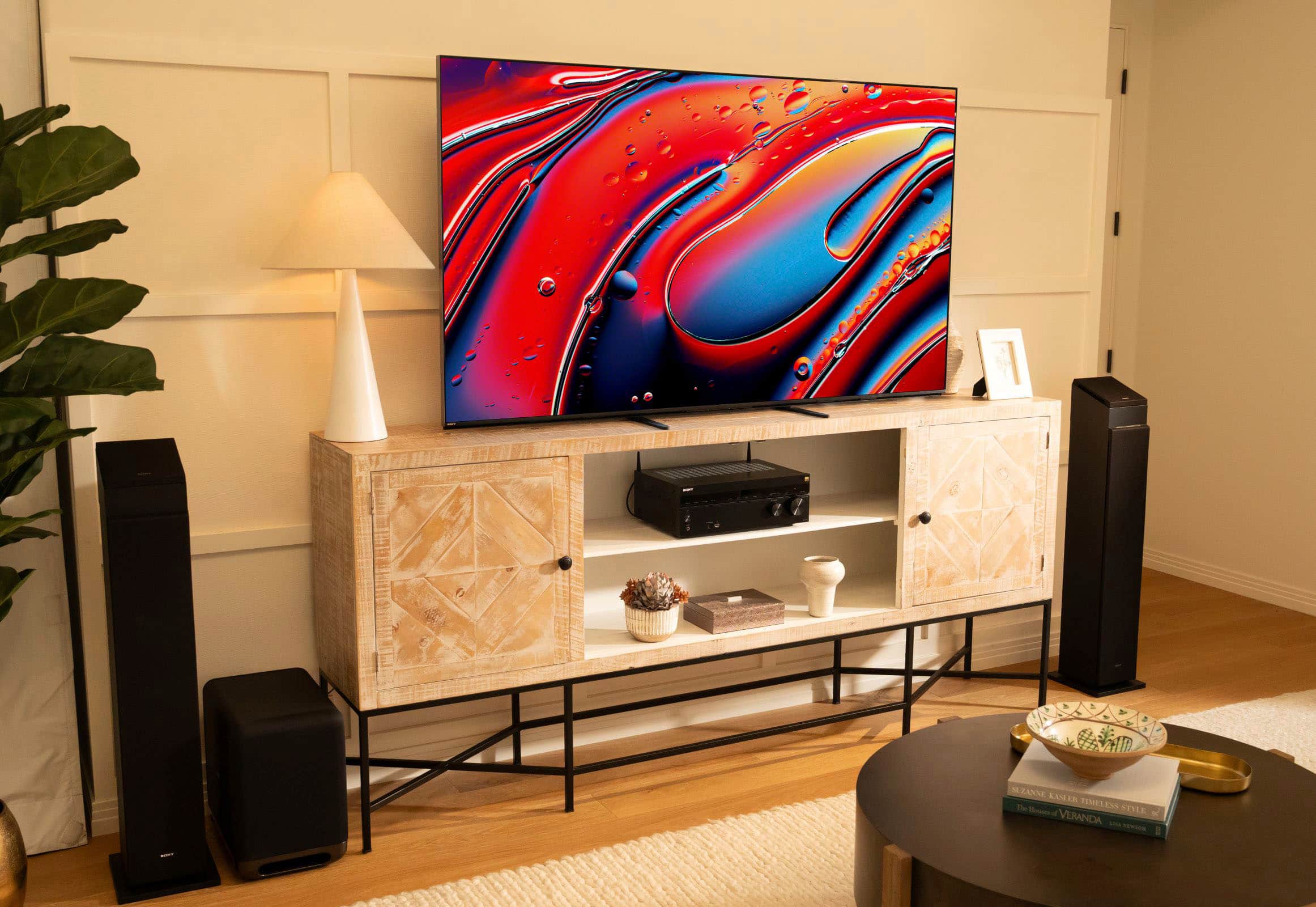 The Timeless Steel Home Theater - Veranda L Mini Theater