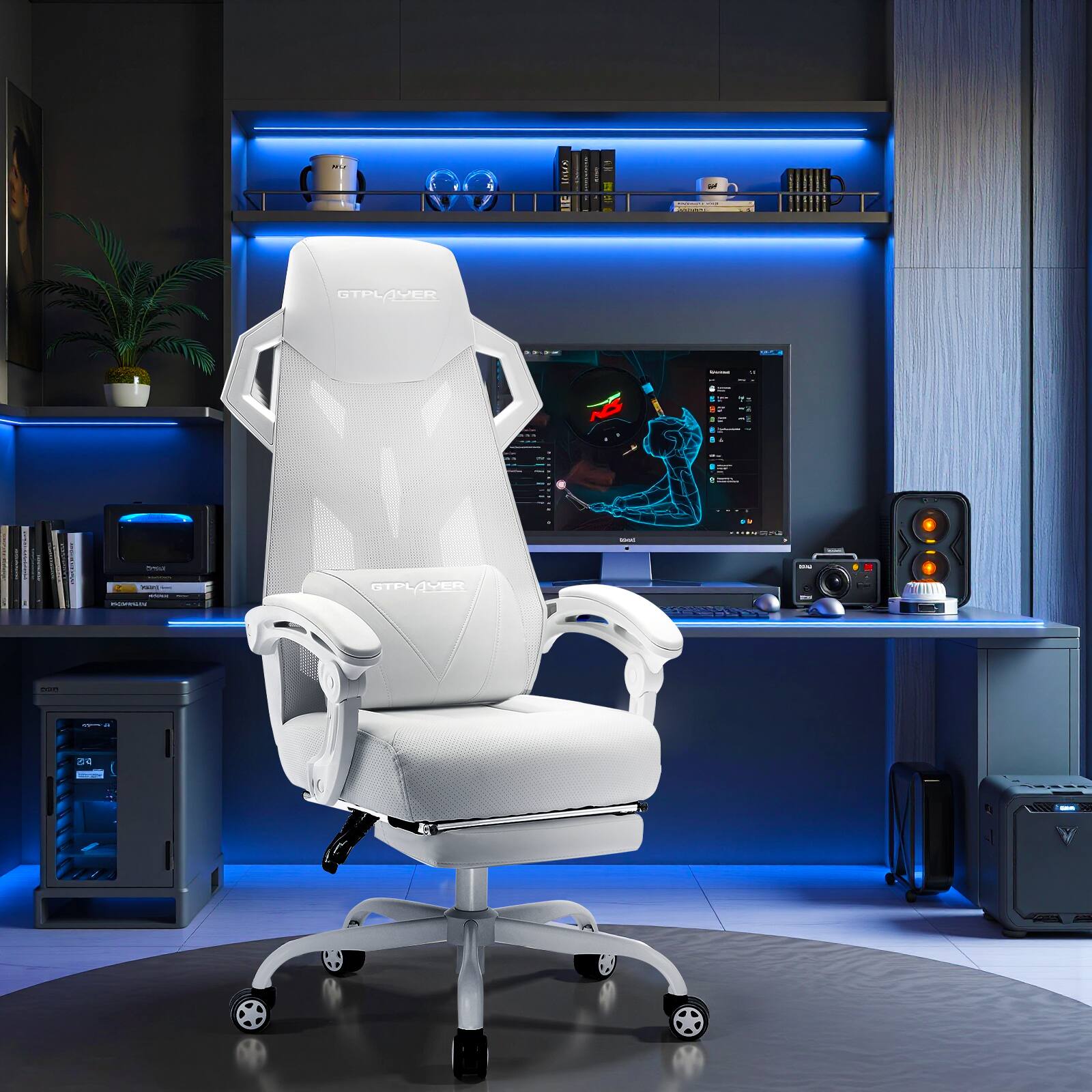 The text on the image reads "GTPLAVER I + - - - T. + - + - + CIONRid | - - es TML OTPLIVER i - -". This text is not coherent or meaningful, so it cannot be grouped or corrected.