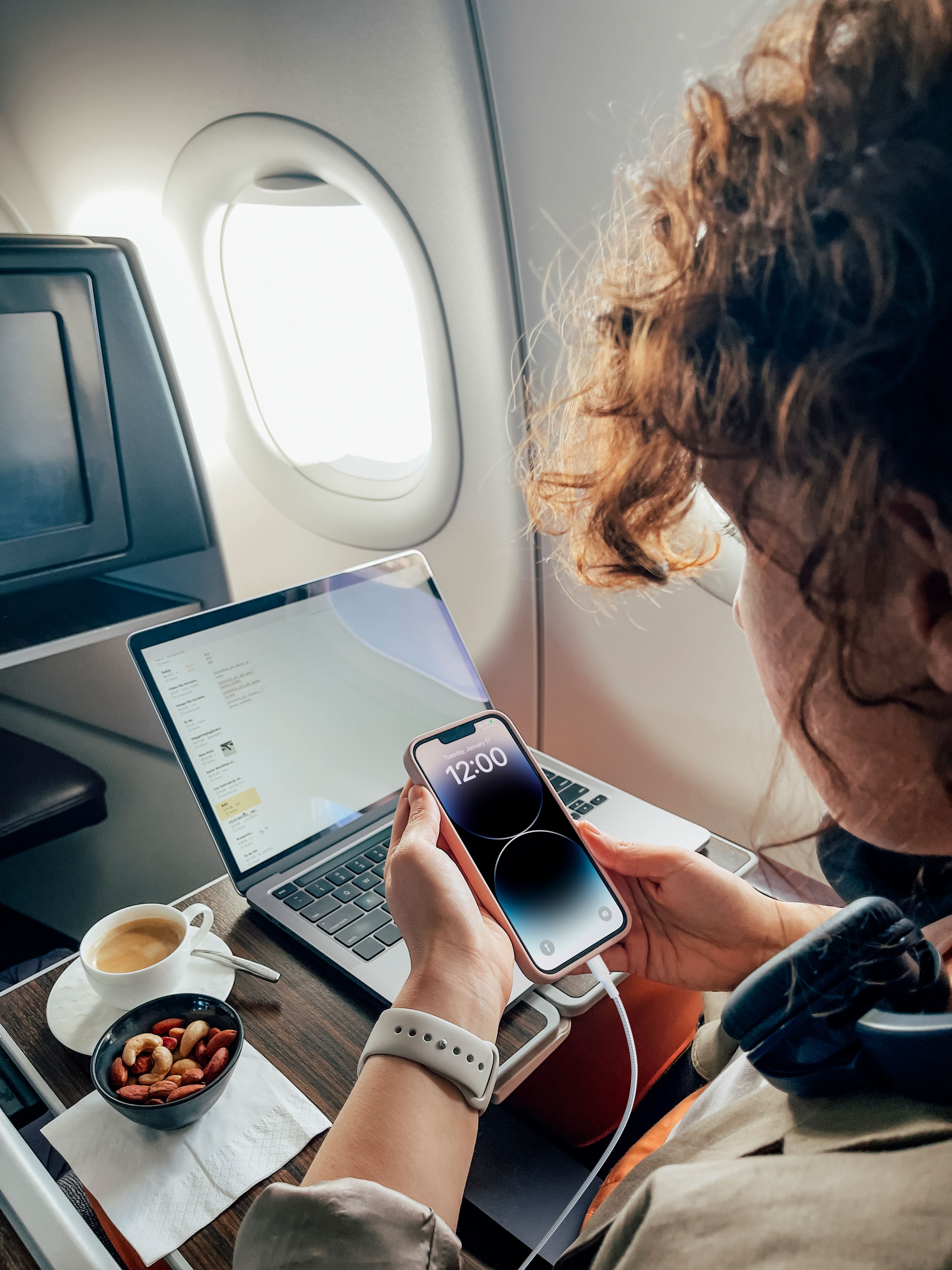 The text on the image is:
"O DURV Tasde 12:00 ide 1 im a - 1"