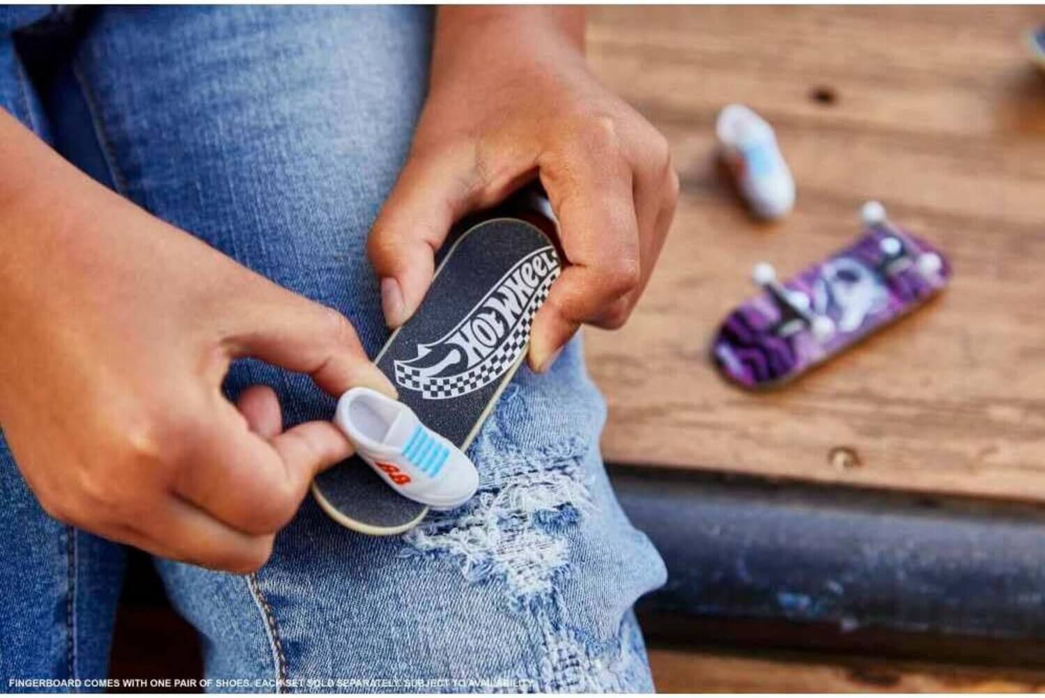 HorWKeeL 98 FINGERBOARD COMES WITH ONE PAIR OF SHOES EACH SET SOLD SEPARATELY SUBJECT TO AVAILABILITY